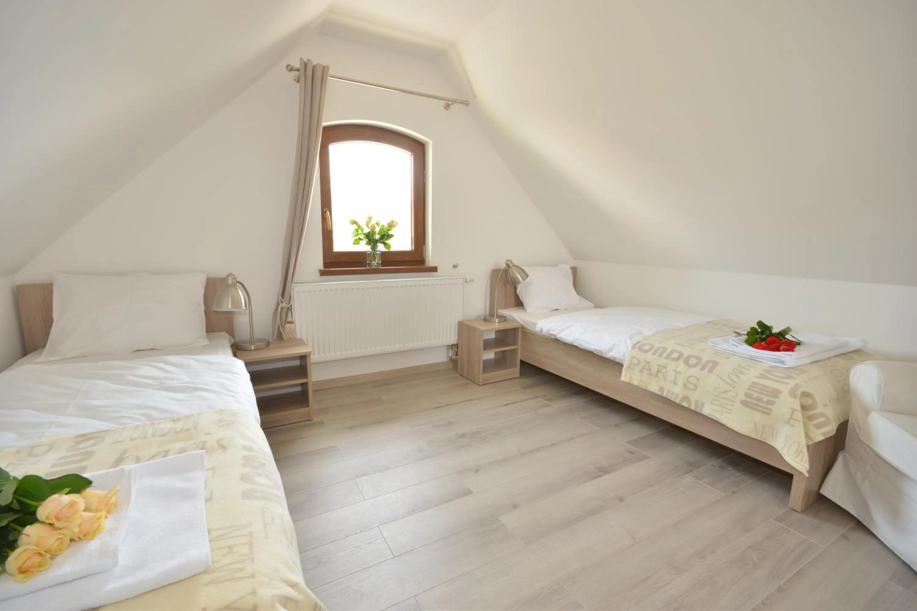 Bedroom, Bed in Apartamenty Zielony Dom