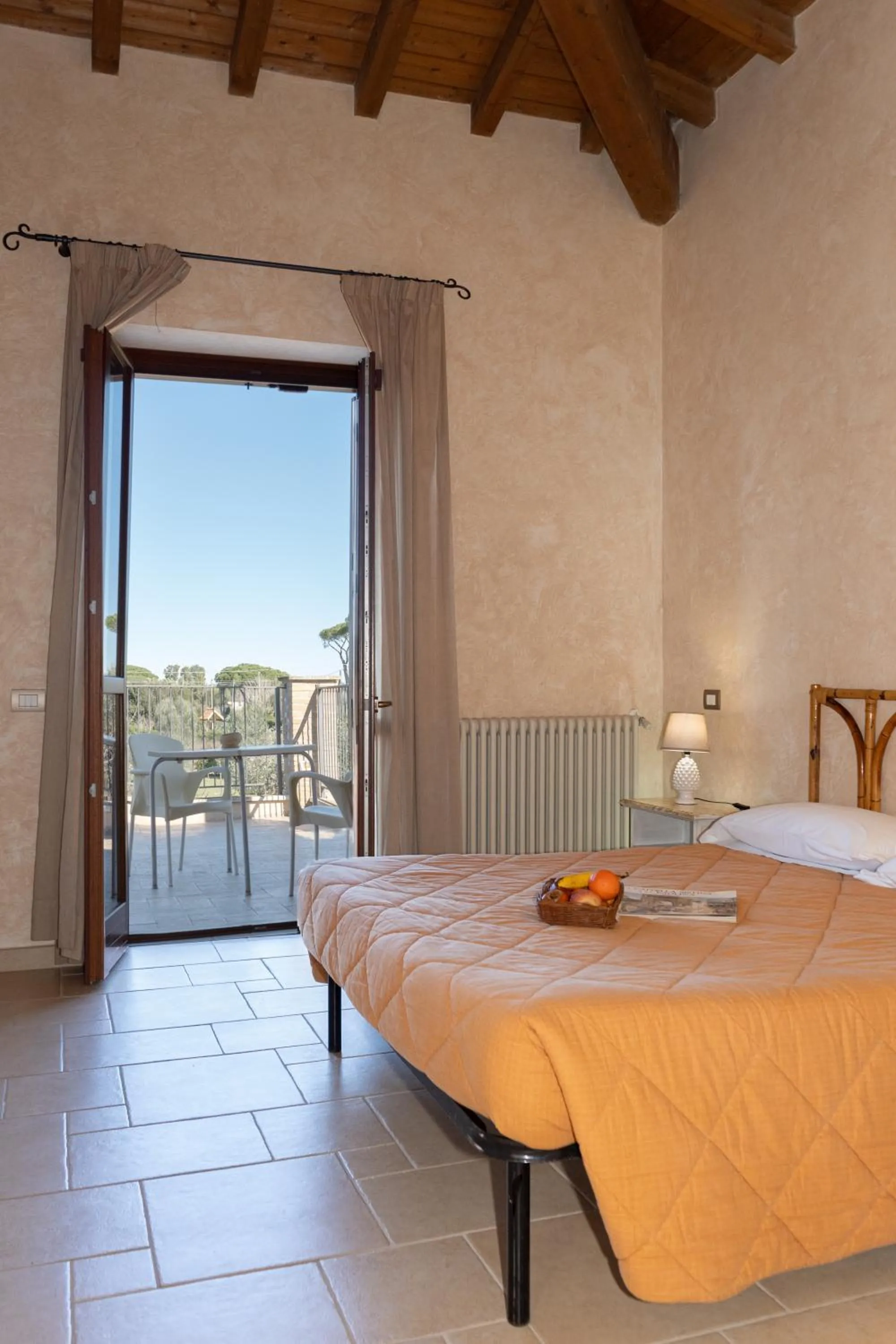 Bed in Casale Elisa Country Hotel