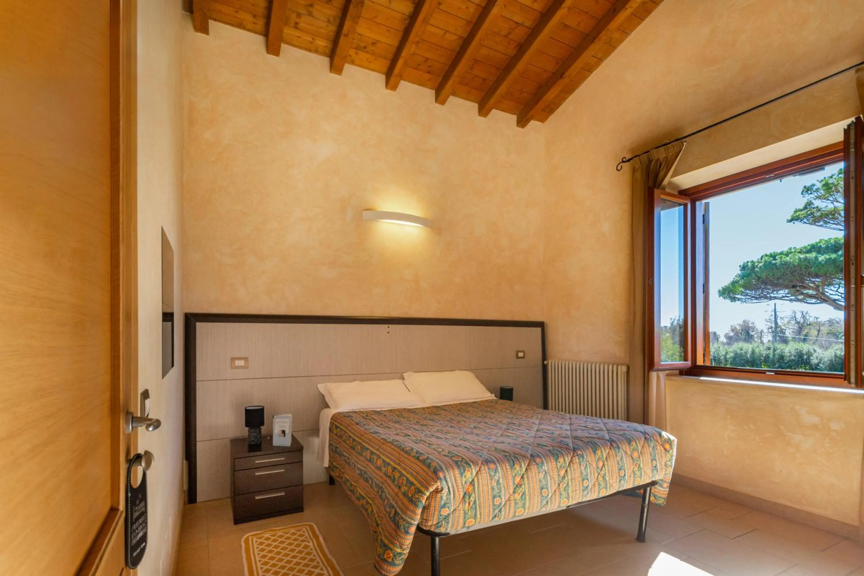 Bed in Casale Elisa Country Hotel