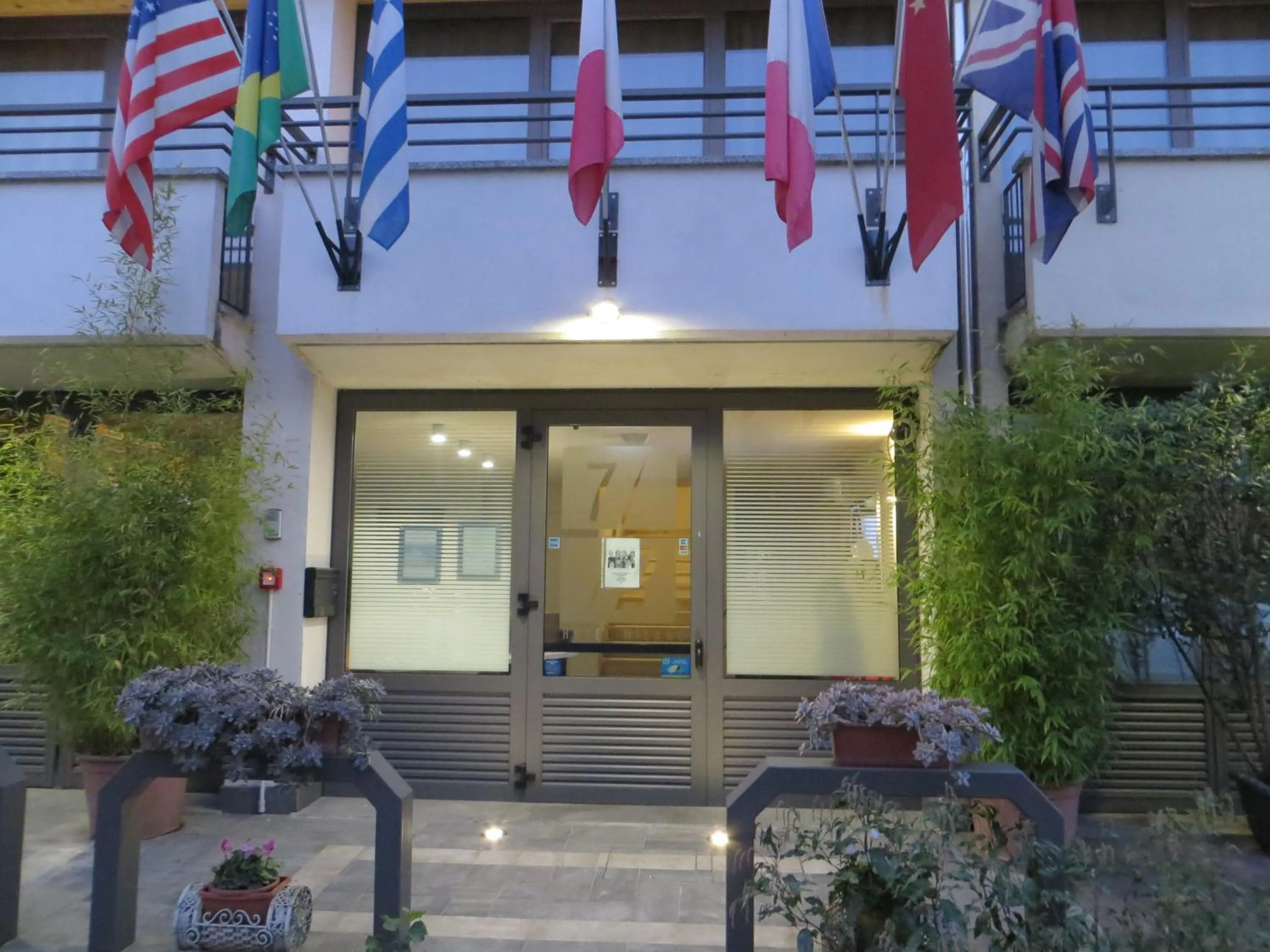 Facade/entrance in Hotel Seven Rooms