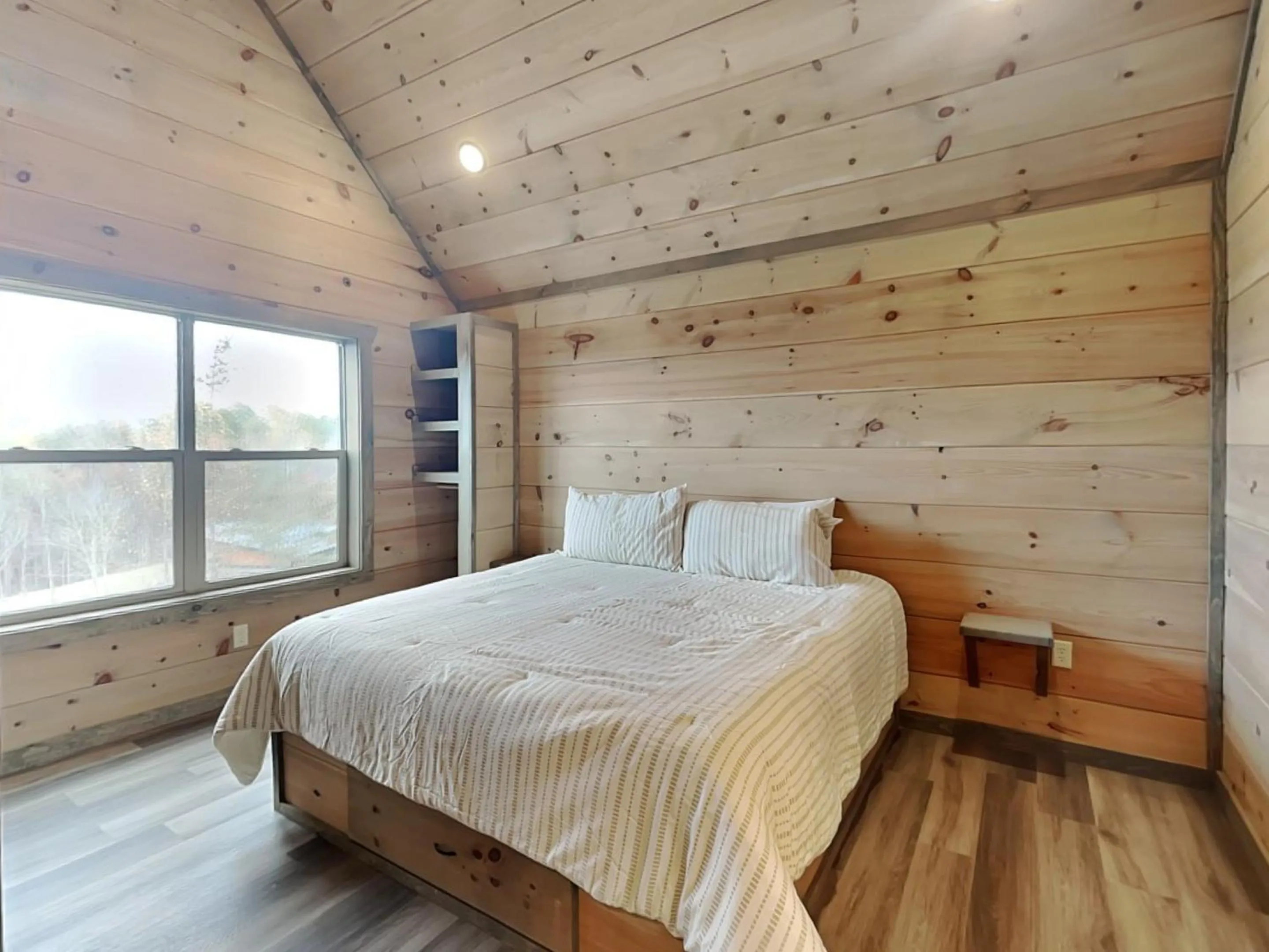 Bed in Breathless Views