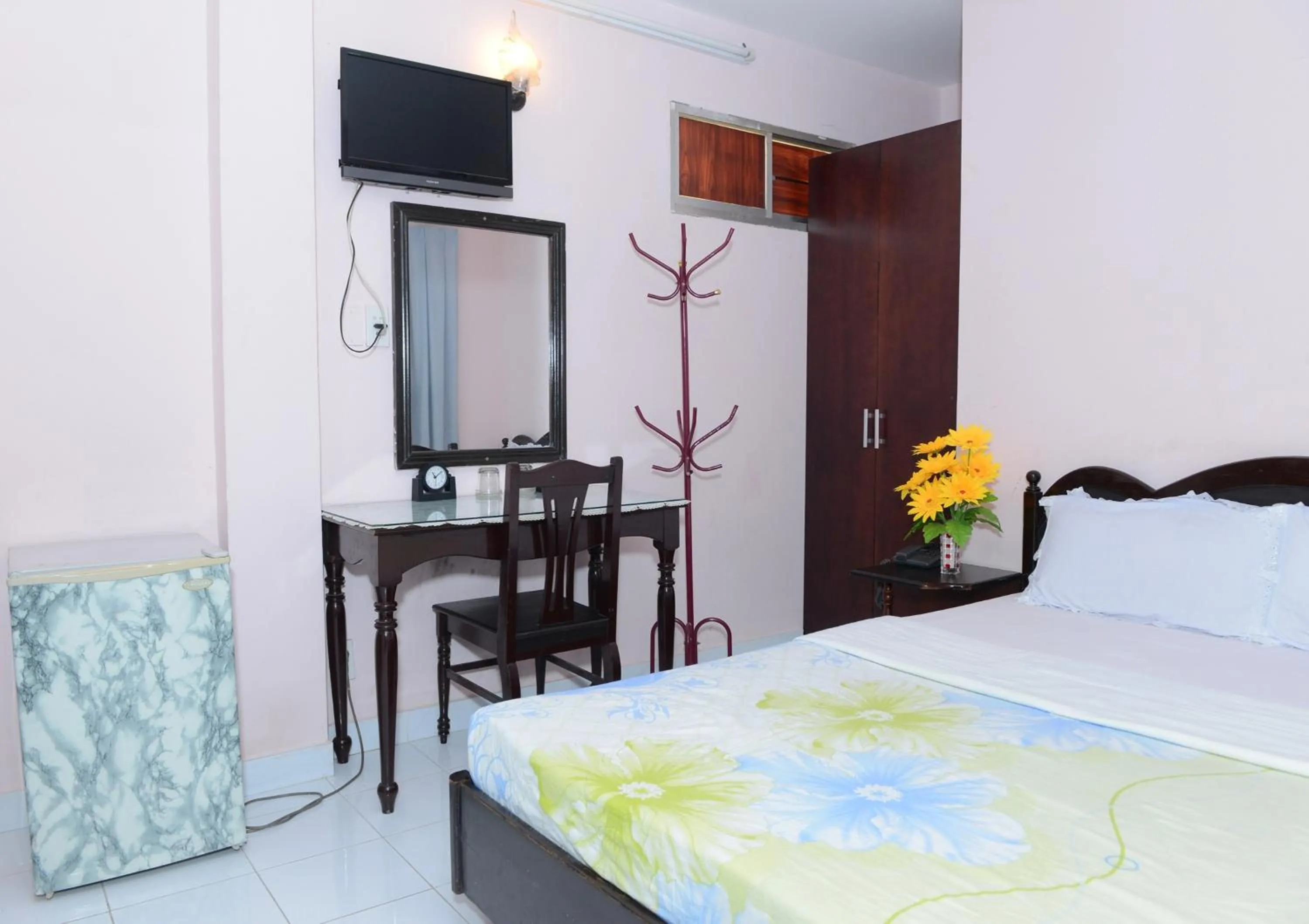 Decorative detail, Bed in Thao Nhi Hotel
