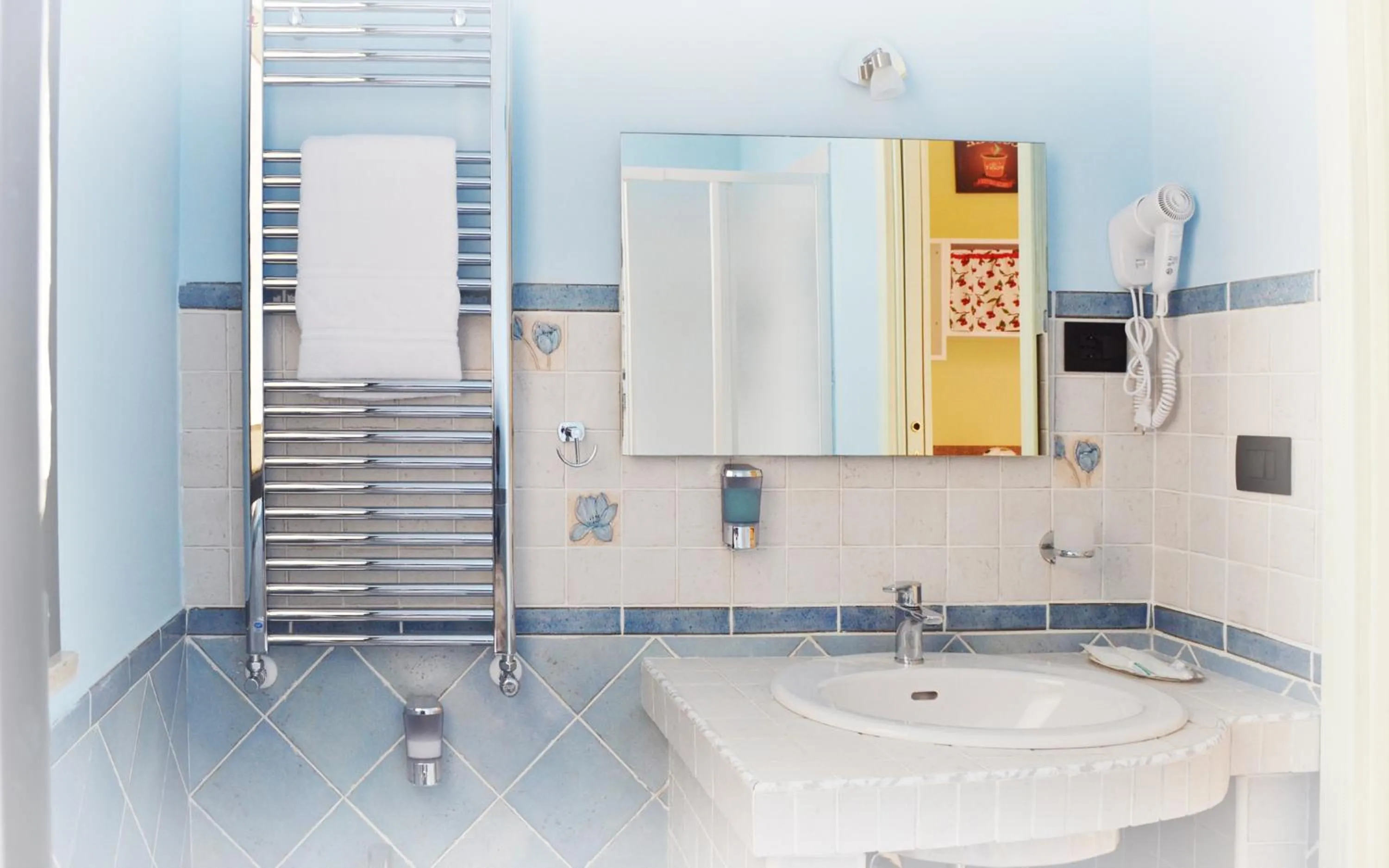 Shower in Villa Lavinia