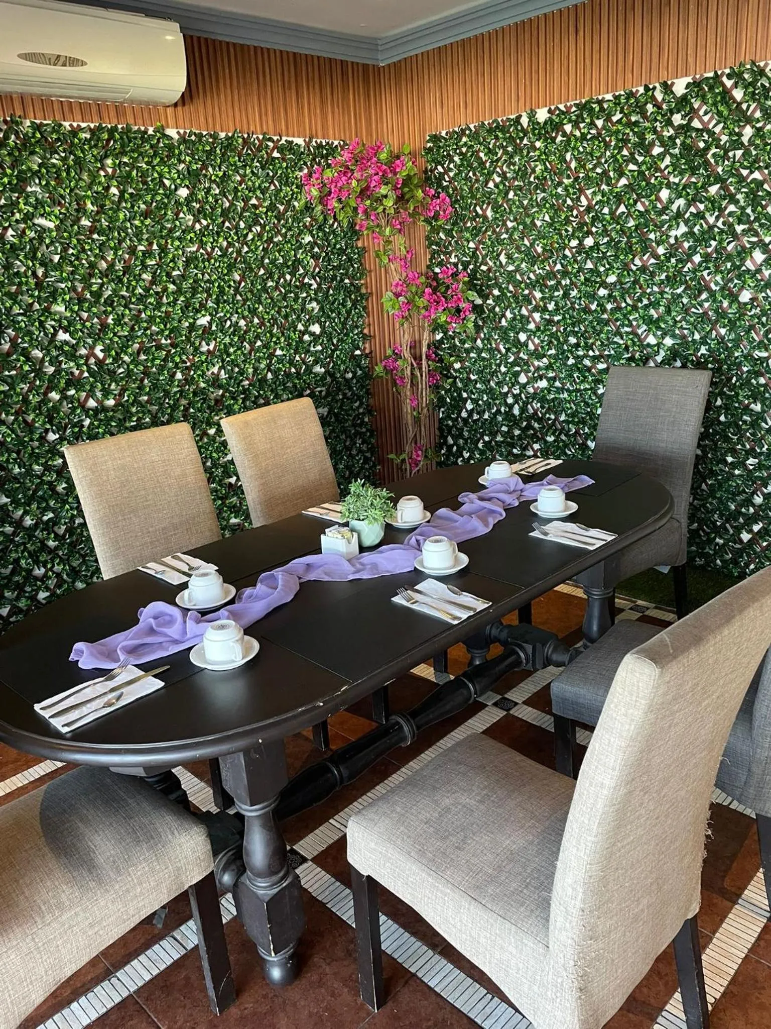 Restaurant/places to eat in La Posada Hotel Boutique