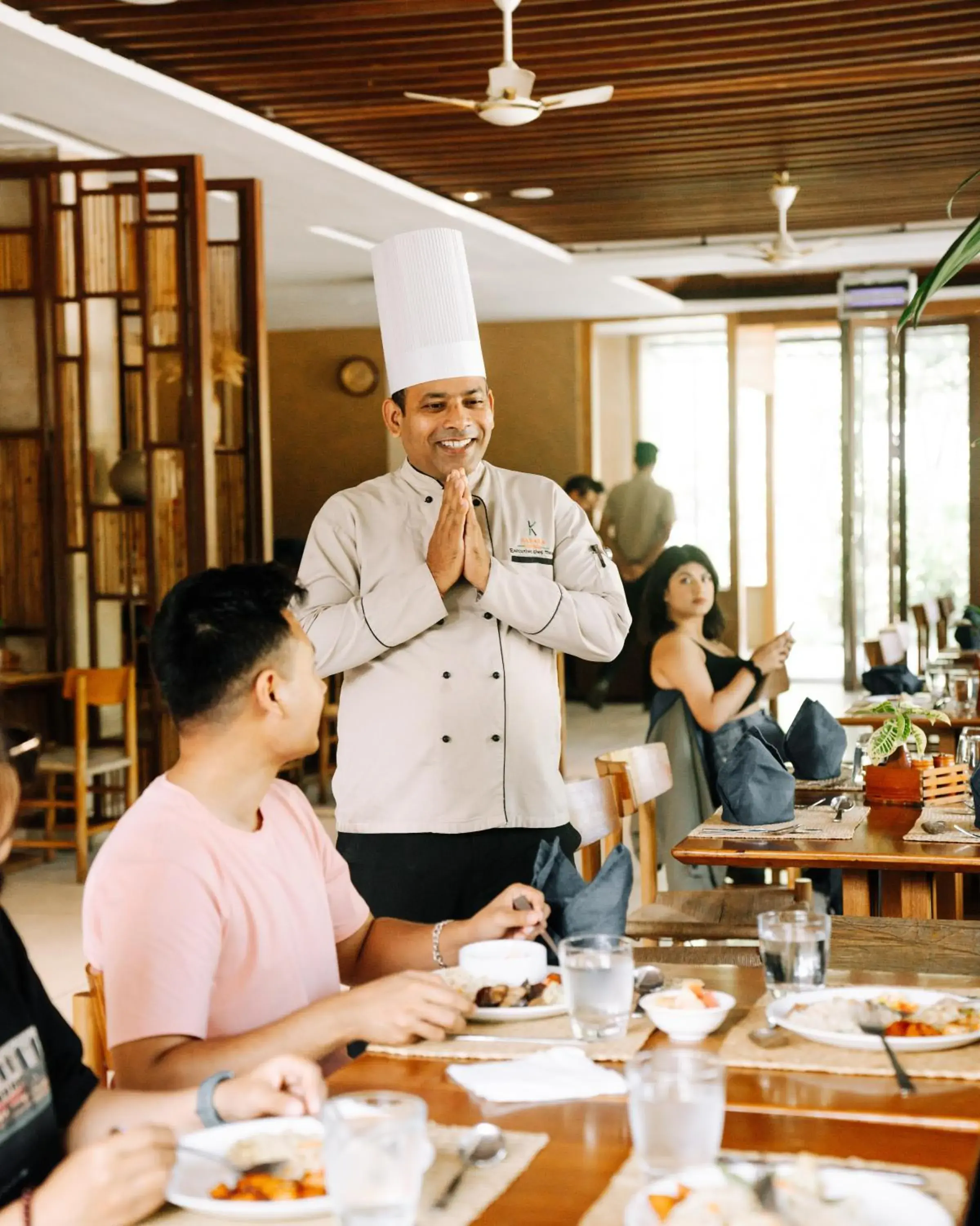 Restaurant/places to eat in Kasara Chitwan Restaurant/places to eat in Kasara Chitwan