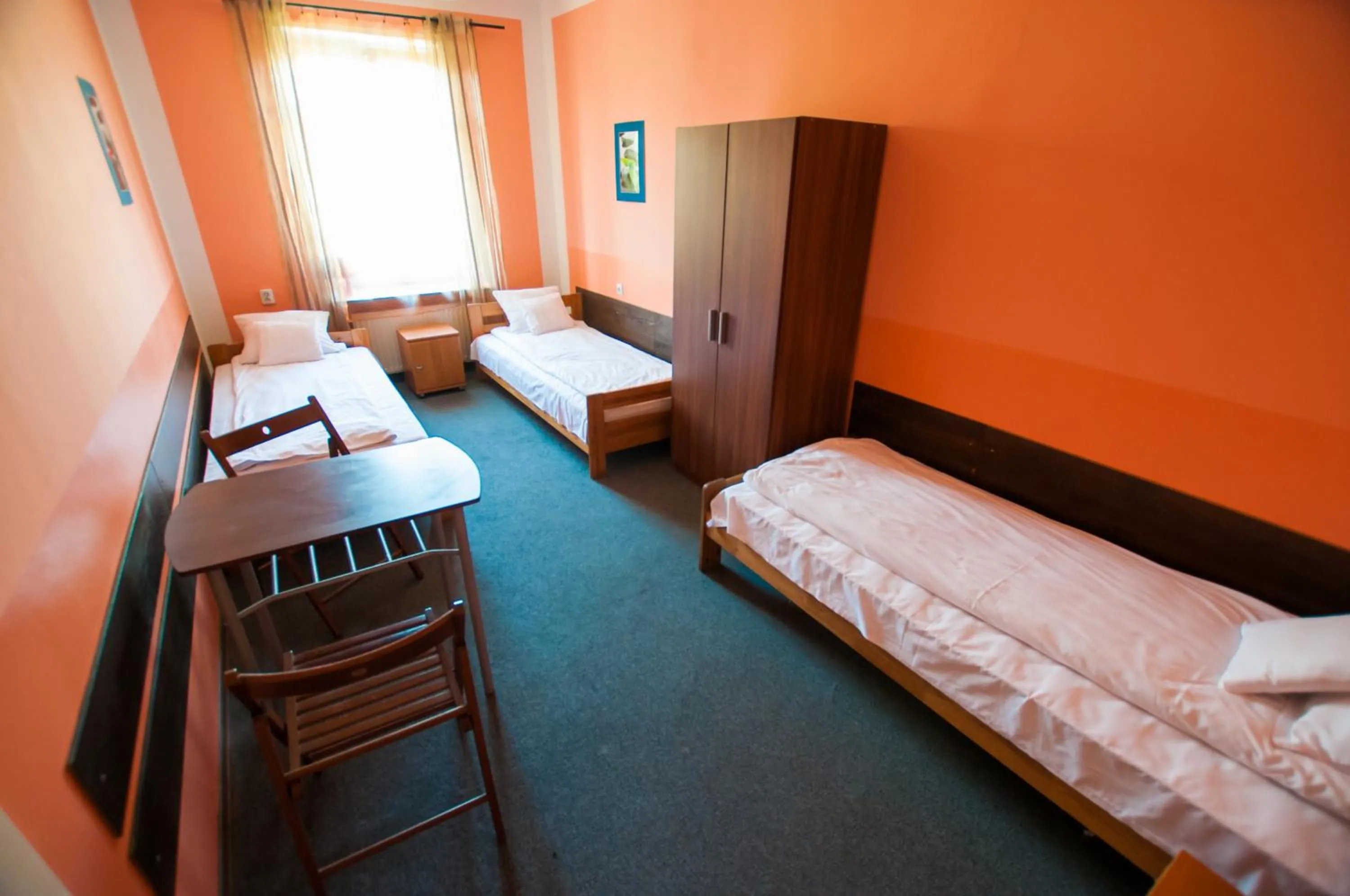 Photo of the whole room, Bed in Red Carpet Hostel