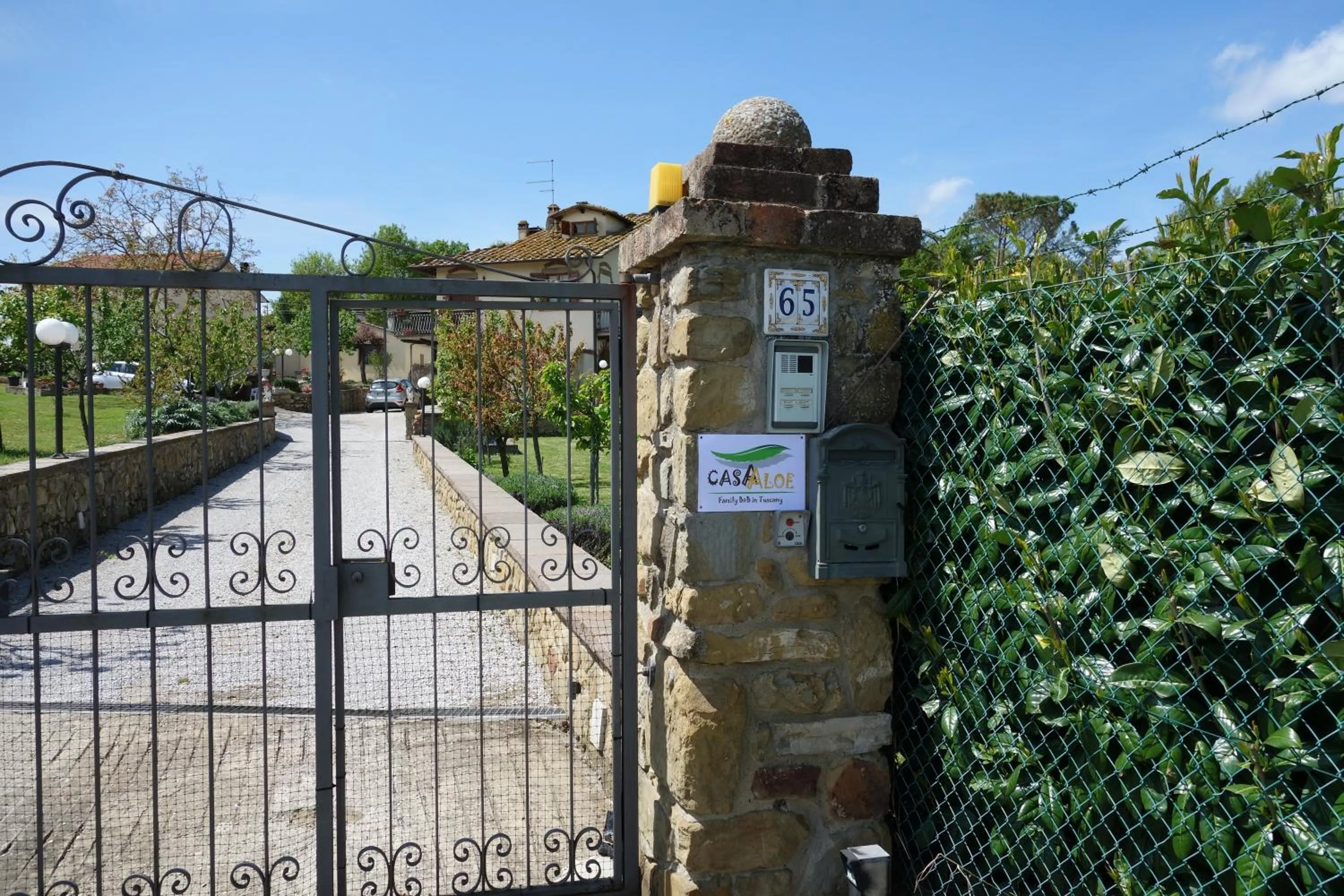 Facade/entrance in Casa Aloe B&B