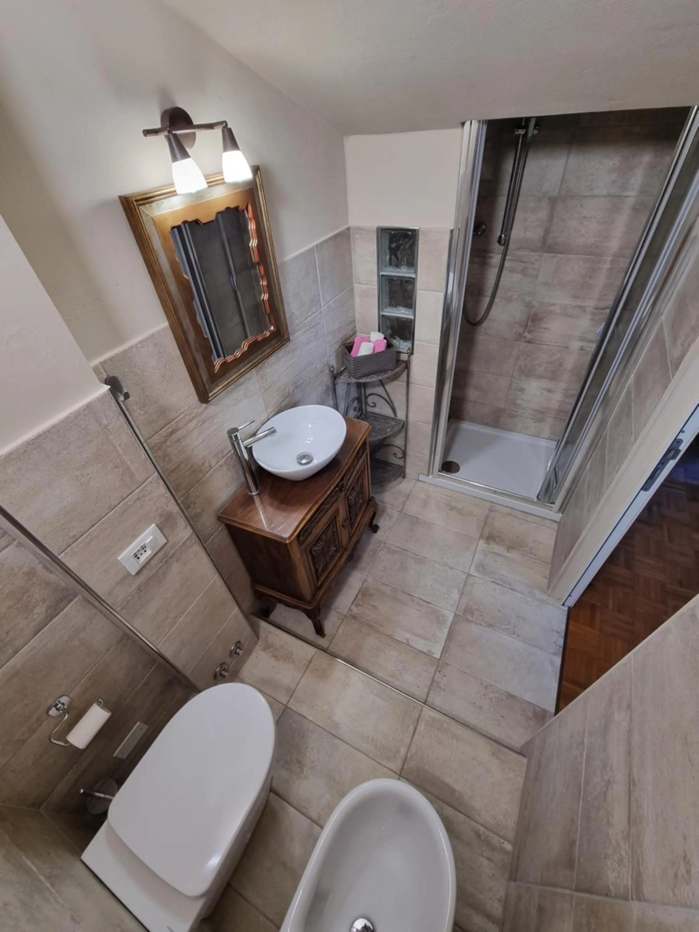 Shower in Casa Aloe B&B