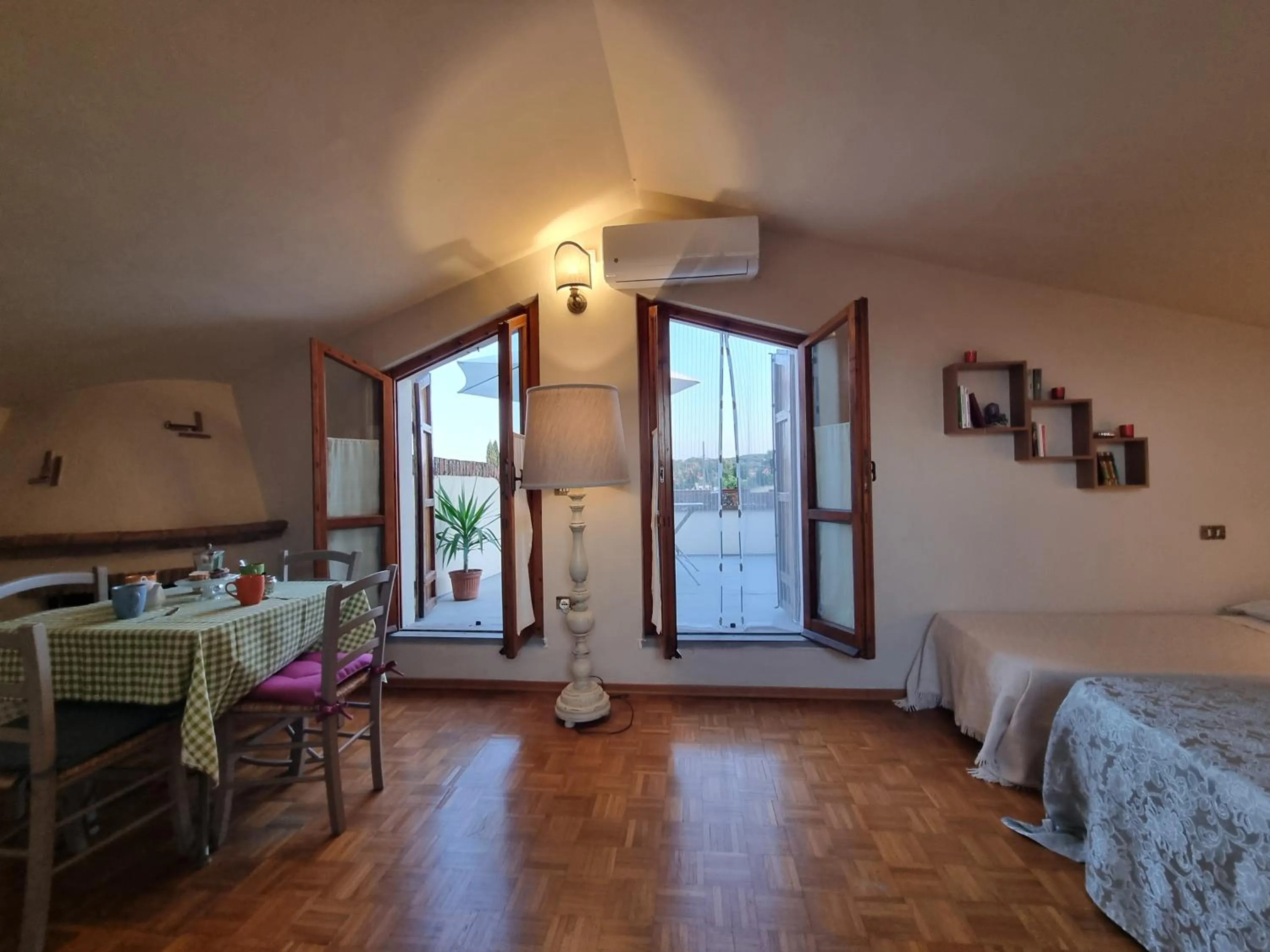 Photo of the whole room, Bed in Casa Aloe B&B