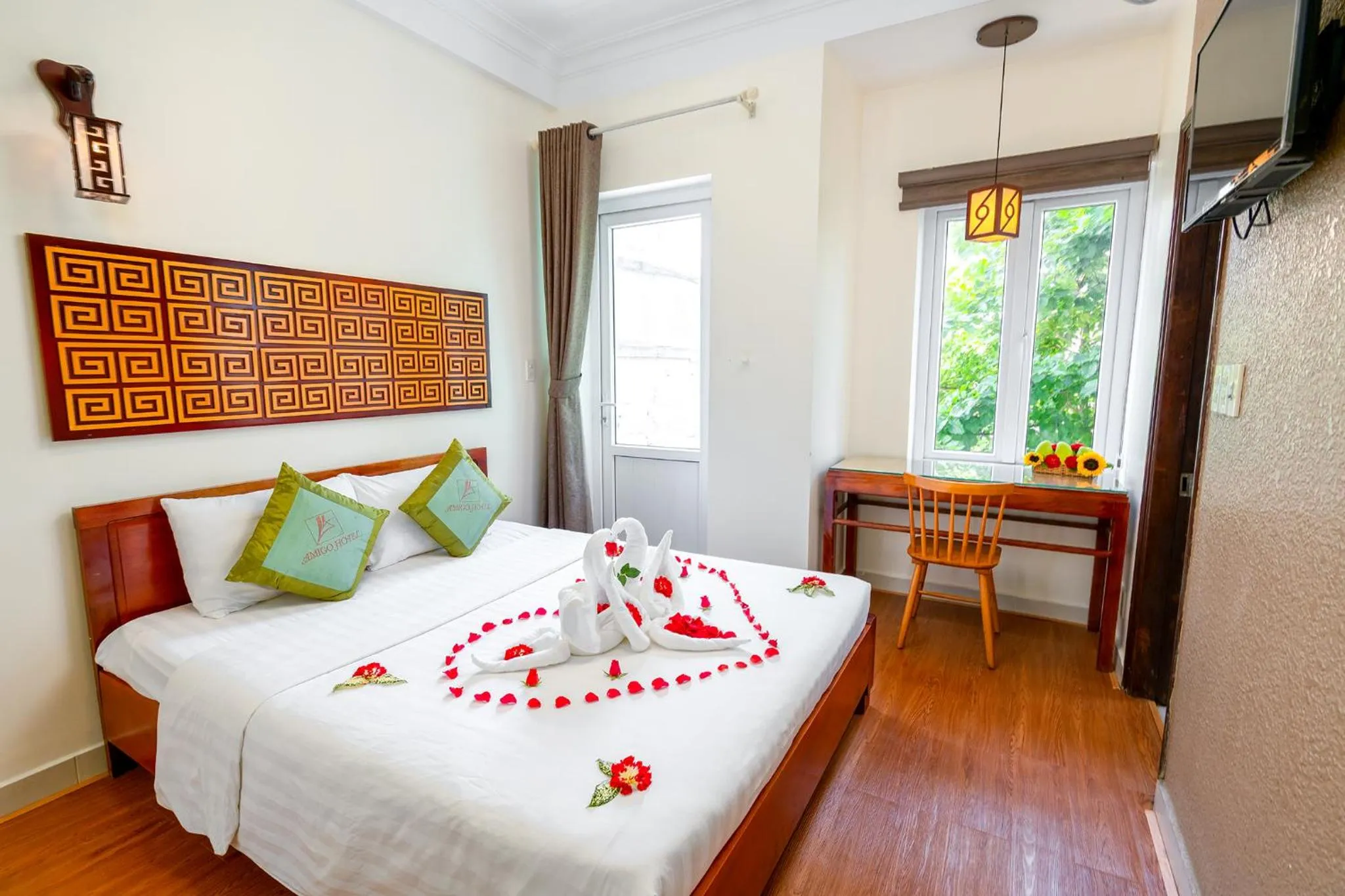 Bed in AMIGO HUE hotel