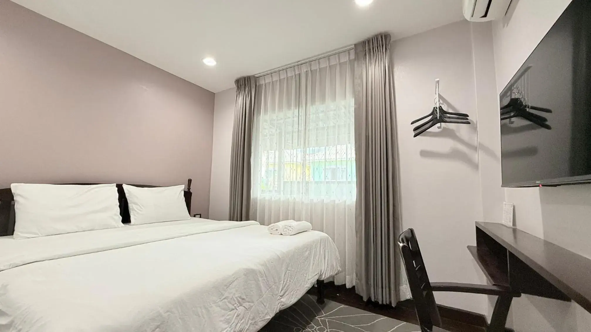 Bed in Issara House Bangkok Bed in Issara House Bangkok