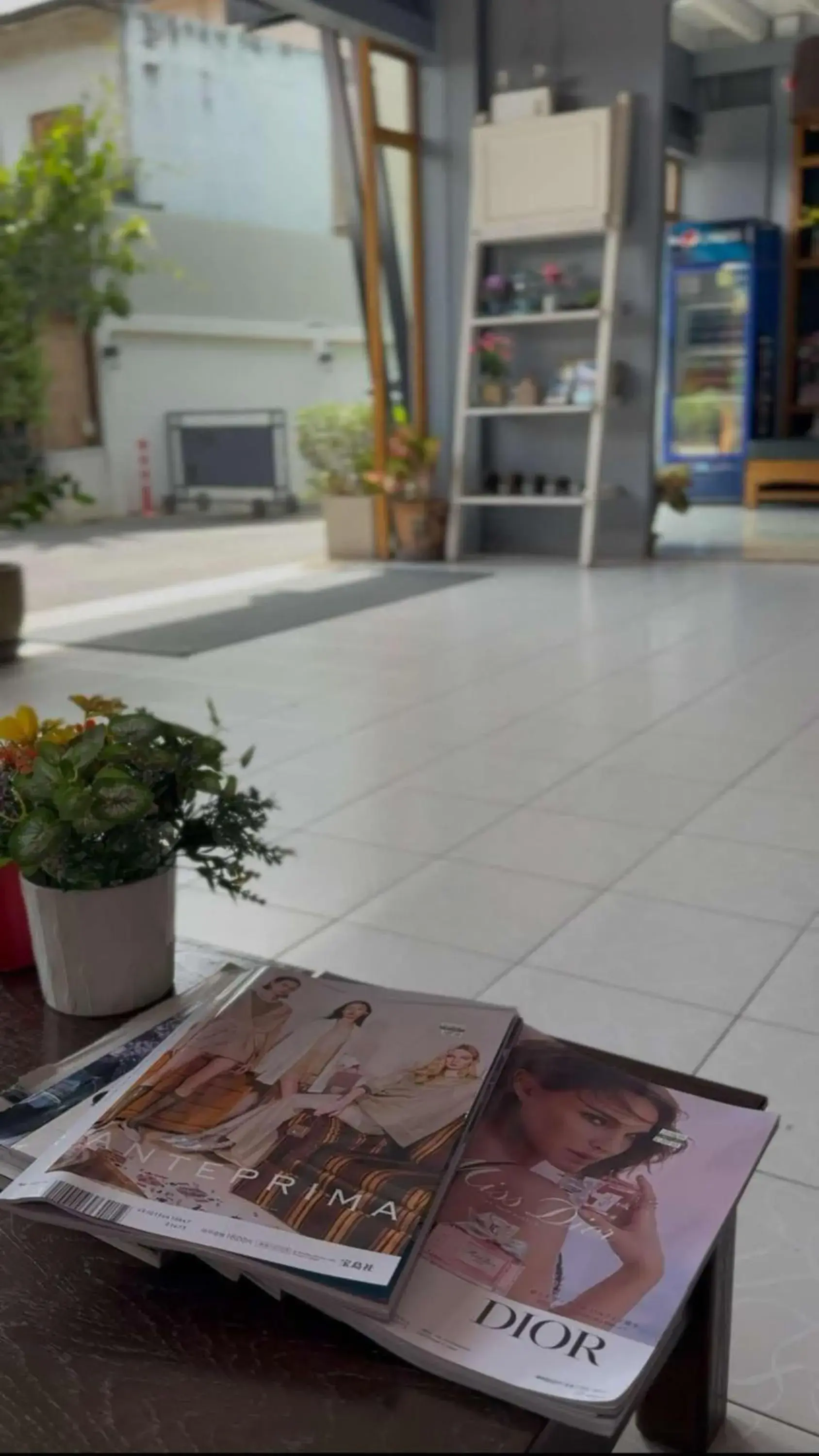 Property building in Issara House Bangkok Property building in Issara House Bangkok