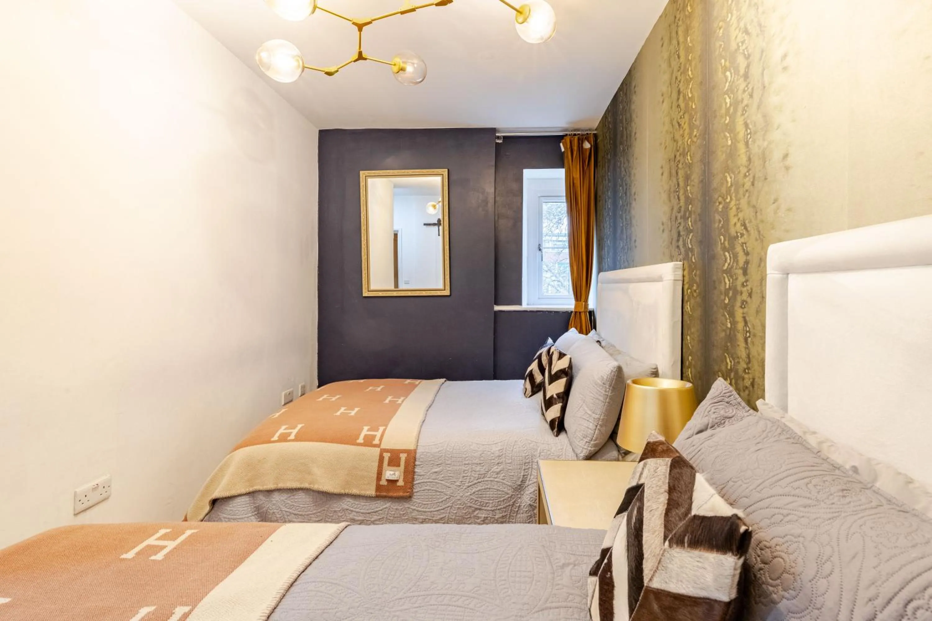 Bedroom, Bed in The Percy's