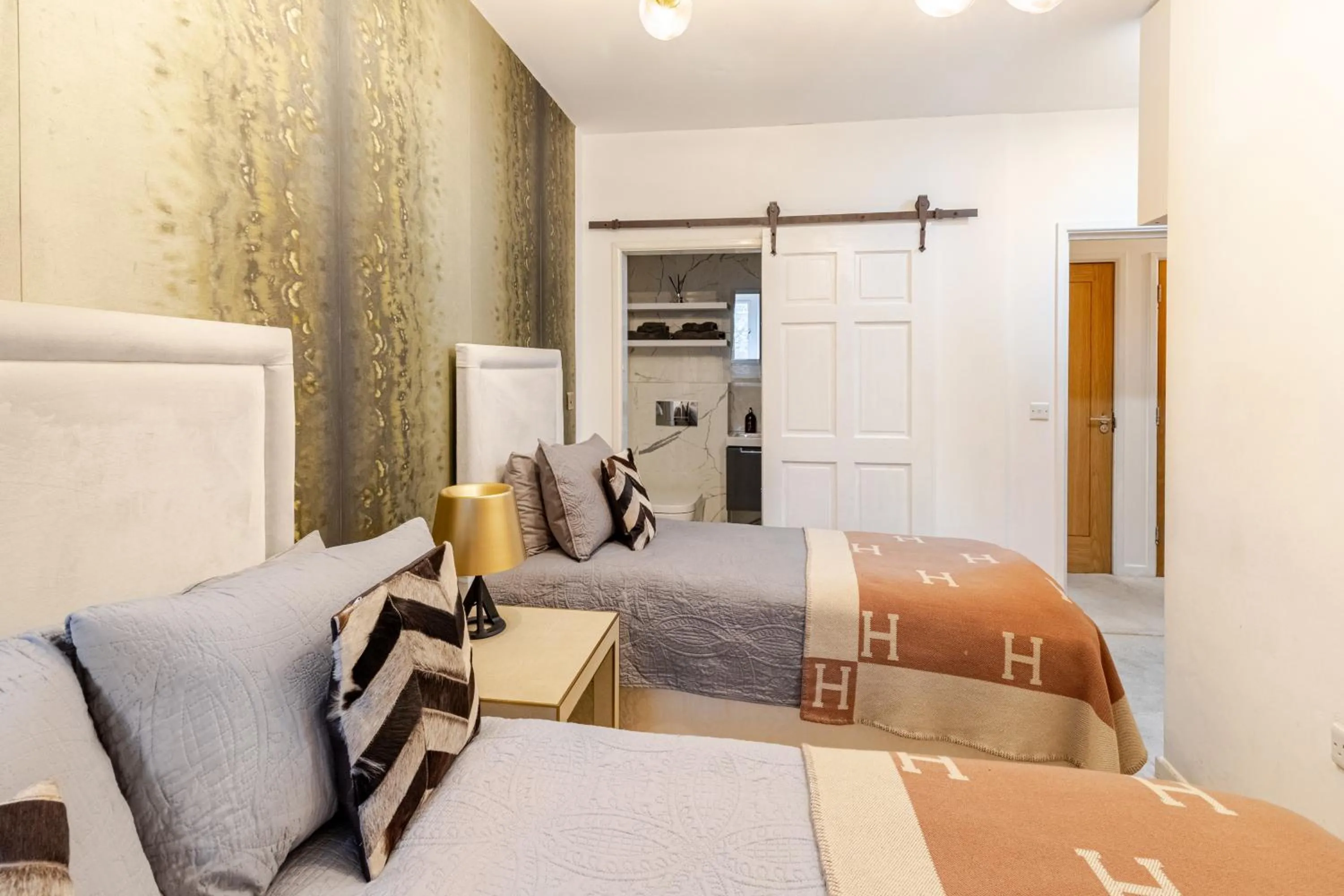 Bedroom, Bed in The Percy's