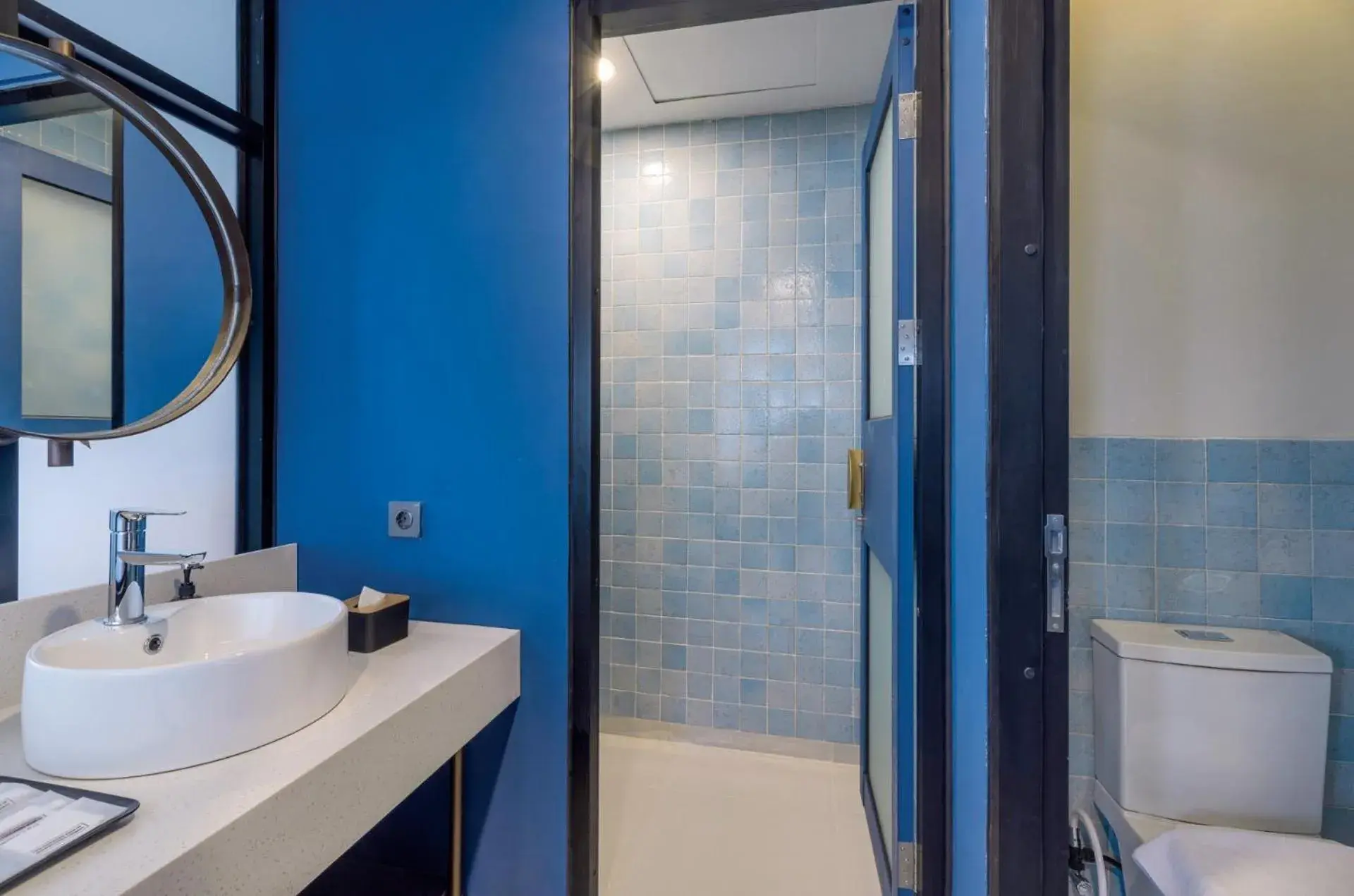 Deluxe Twin Room in ARTOTEL Hub Simpang Temu Jakarta Deluxe Twin Room in ARTOTEL Hub Simpang Temu Jakarta