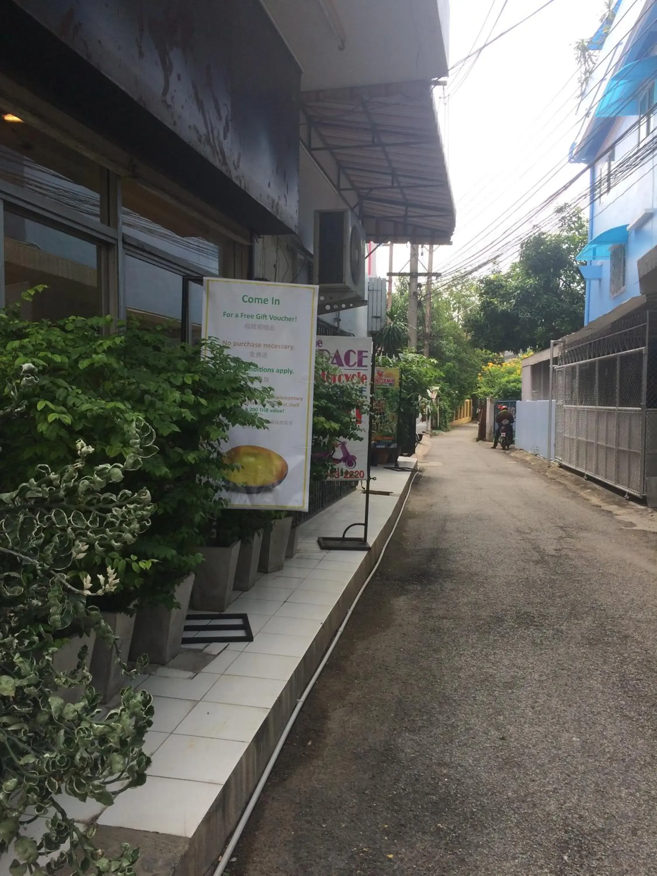 Facade/entrance in The Grace House Chiangmai Facade/entrance in The Grace House Chiangmai
