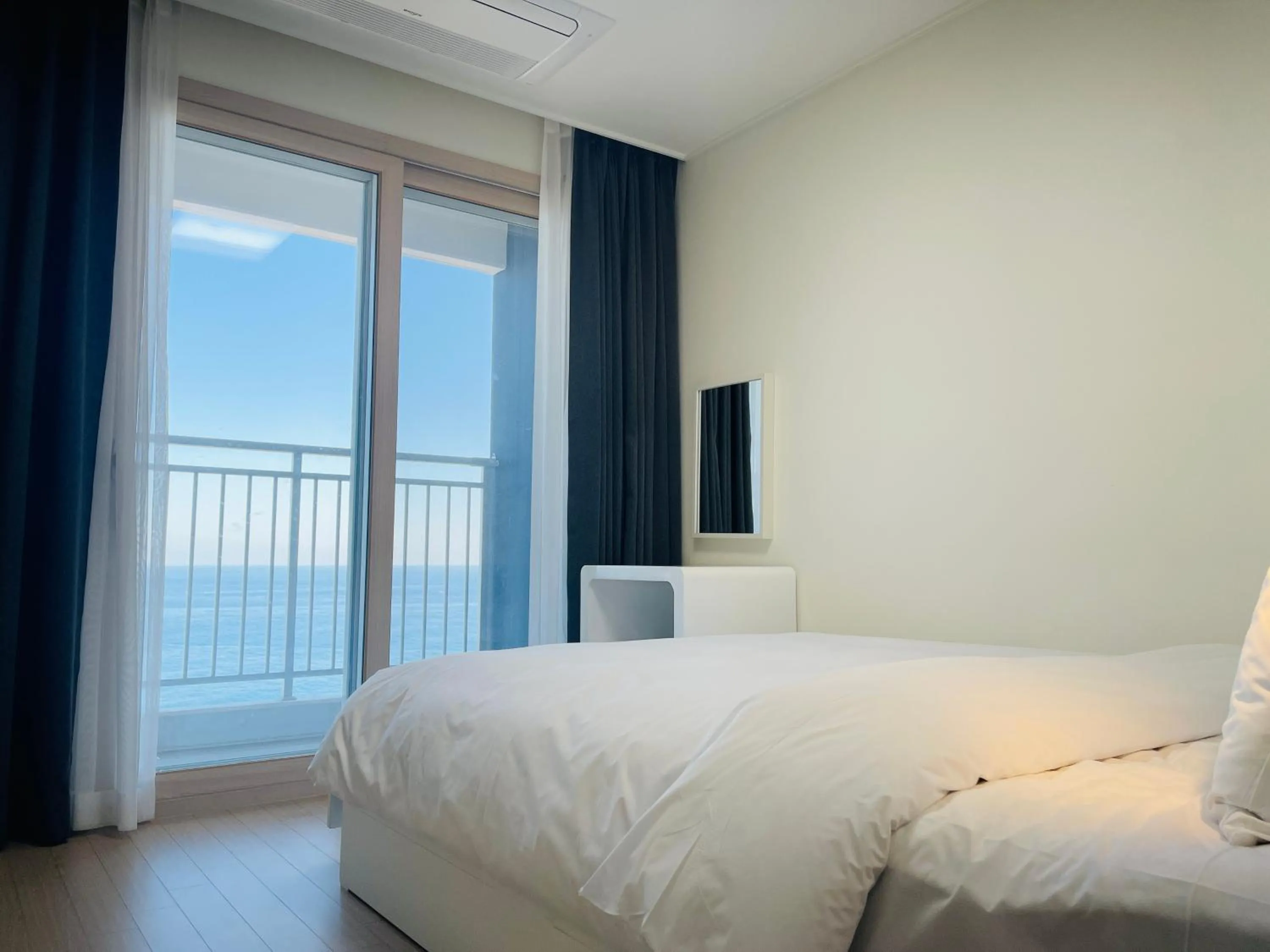 Bed in OceanStay E7 INN-TheCity