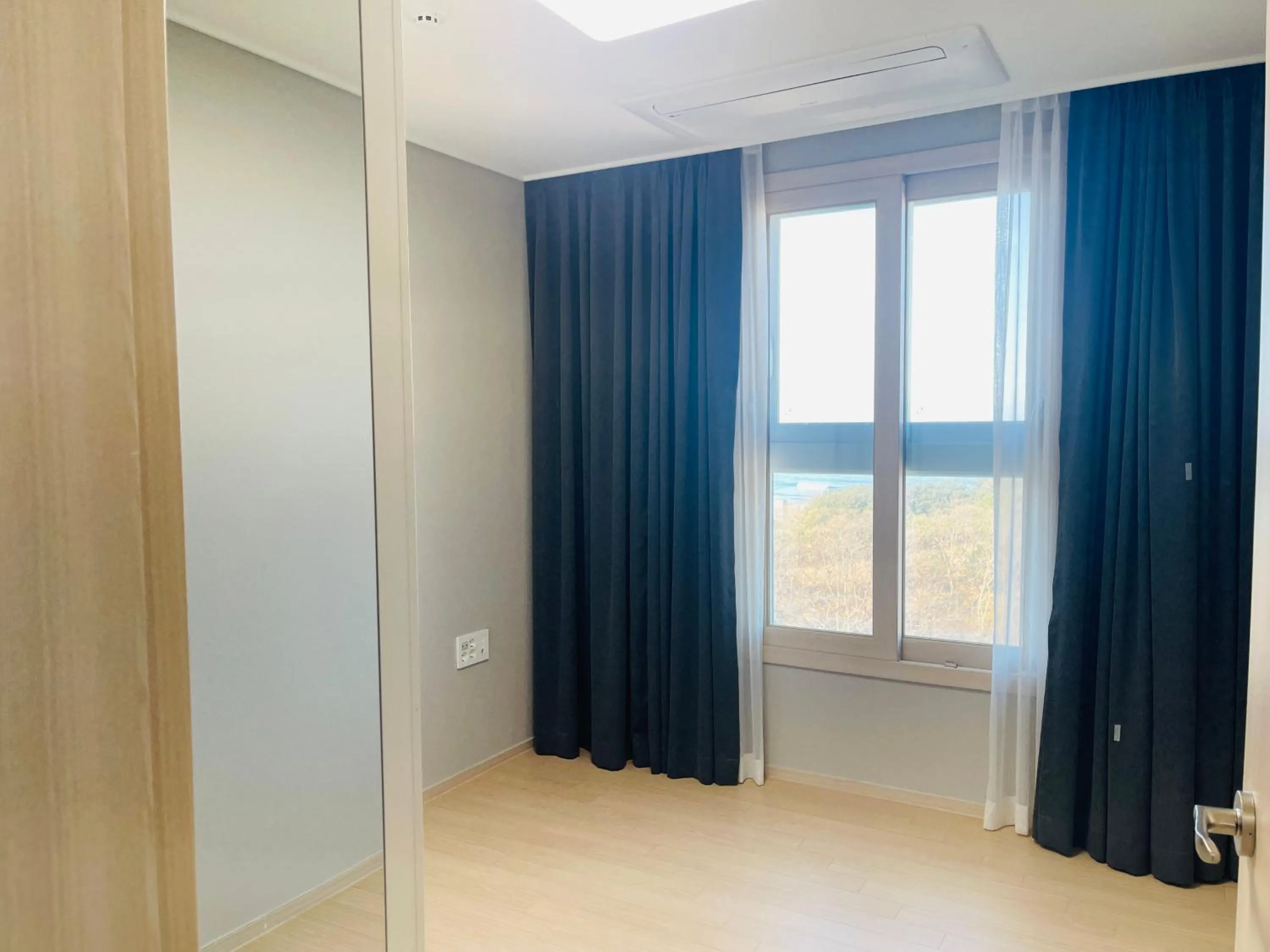 Bedroom in OceanStay E7 INN-TheCity