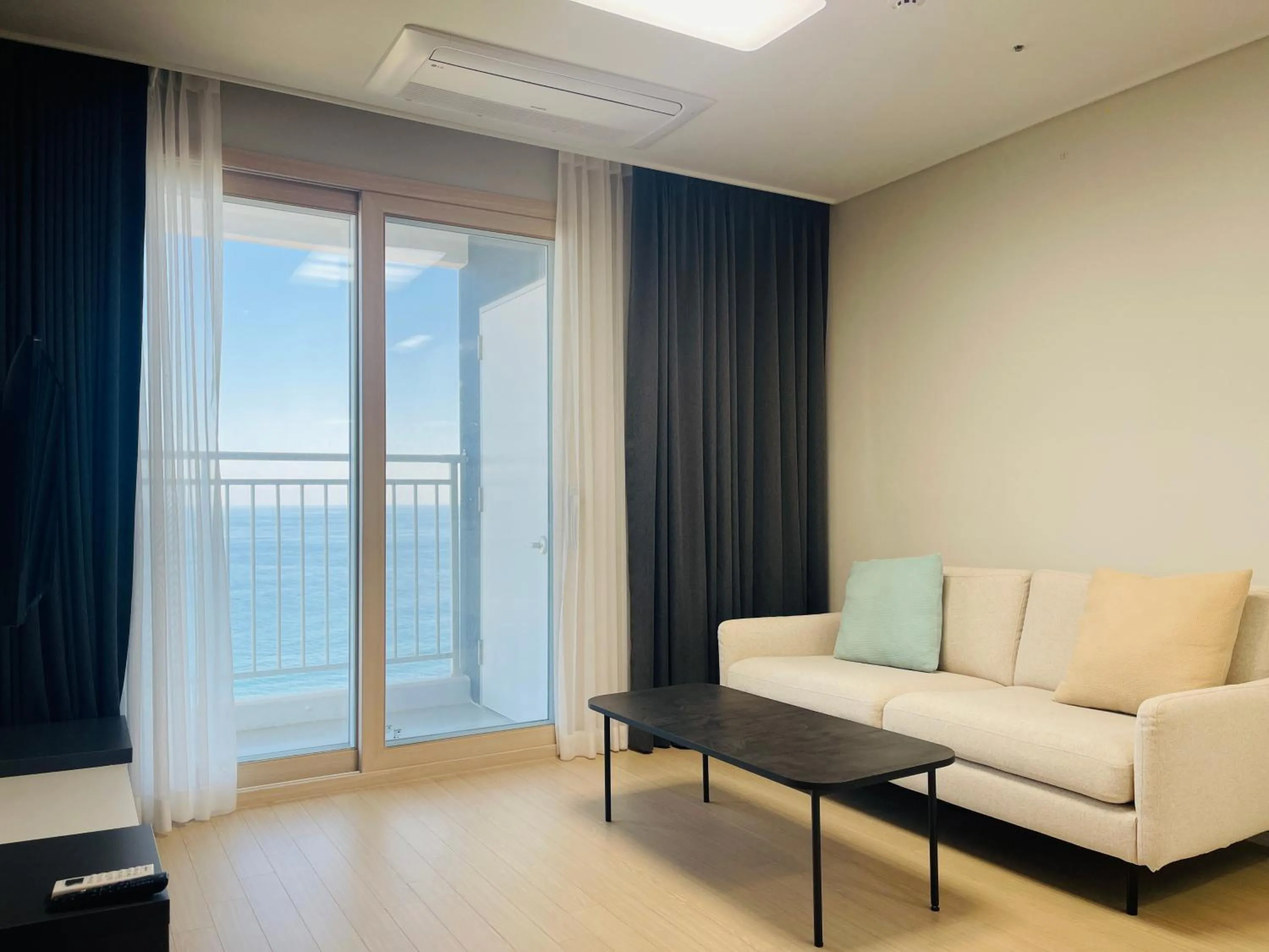 View (from property/room) in OceanStay E7 INN-TheCity