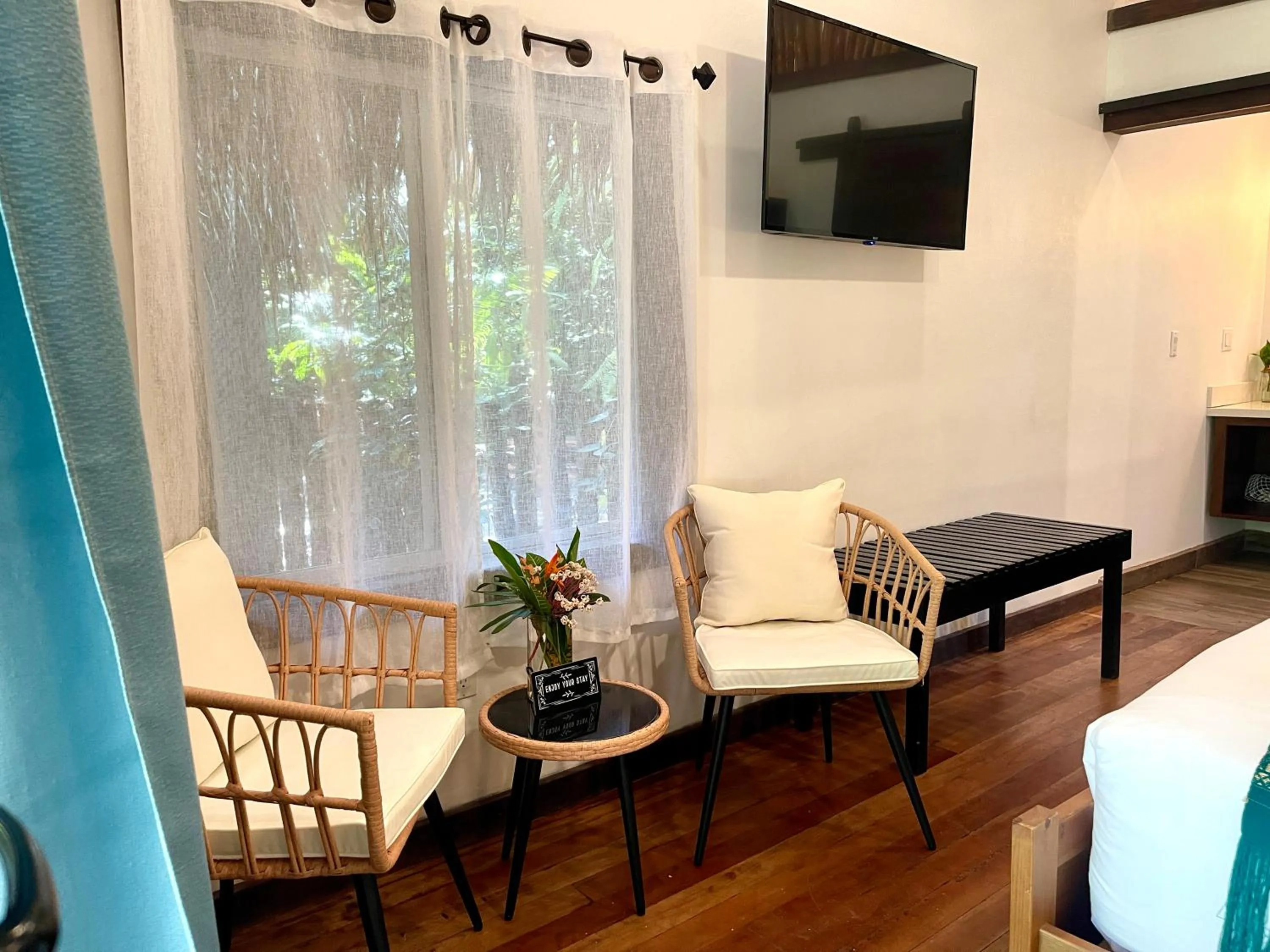 Bed in Azure Del Mar