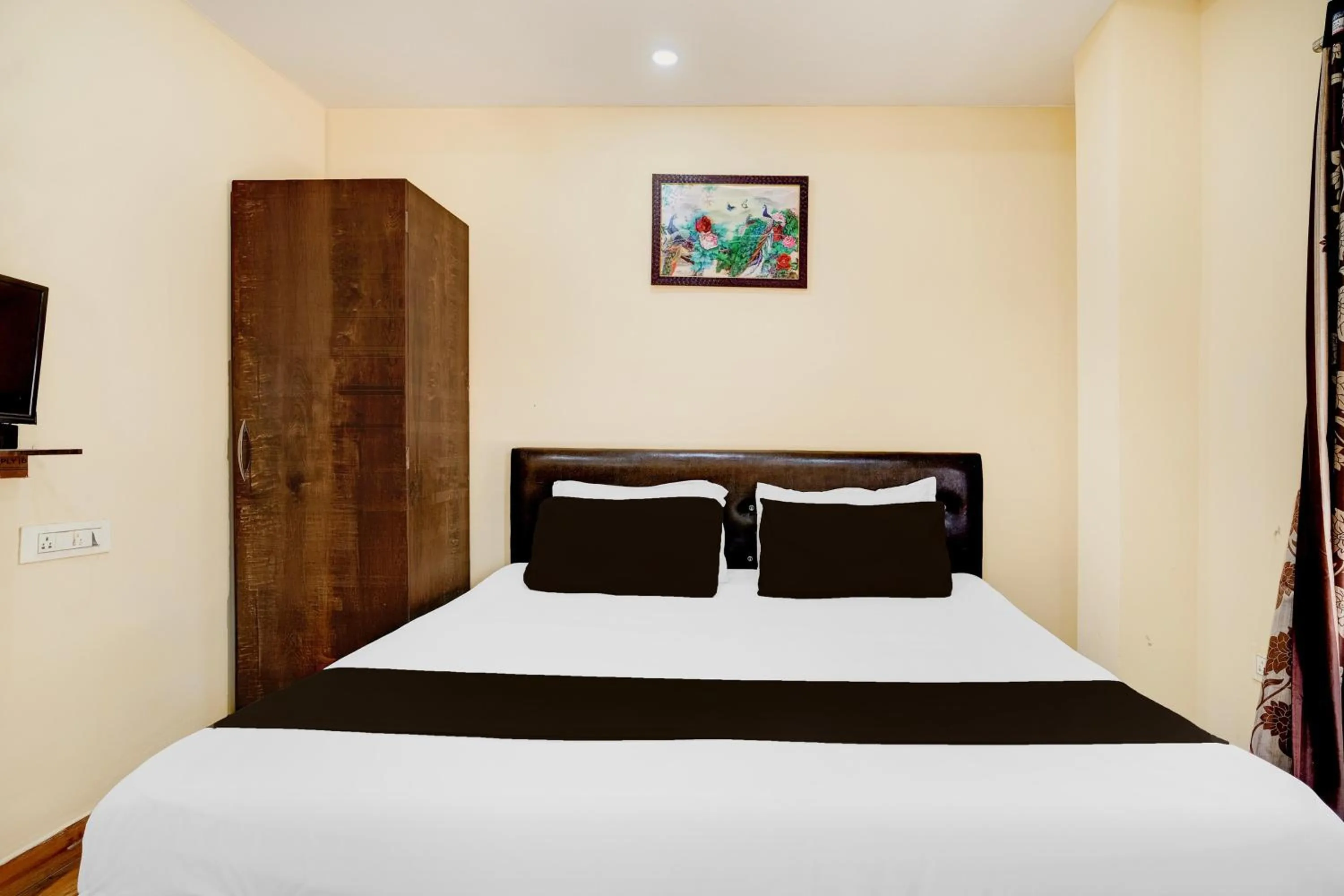 Bedroom, Bed in Super Collection O Last Gate Near Dispur Law College Formerly RR hotels