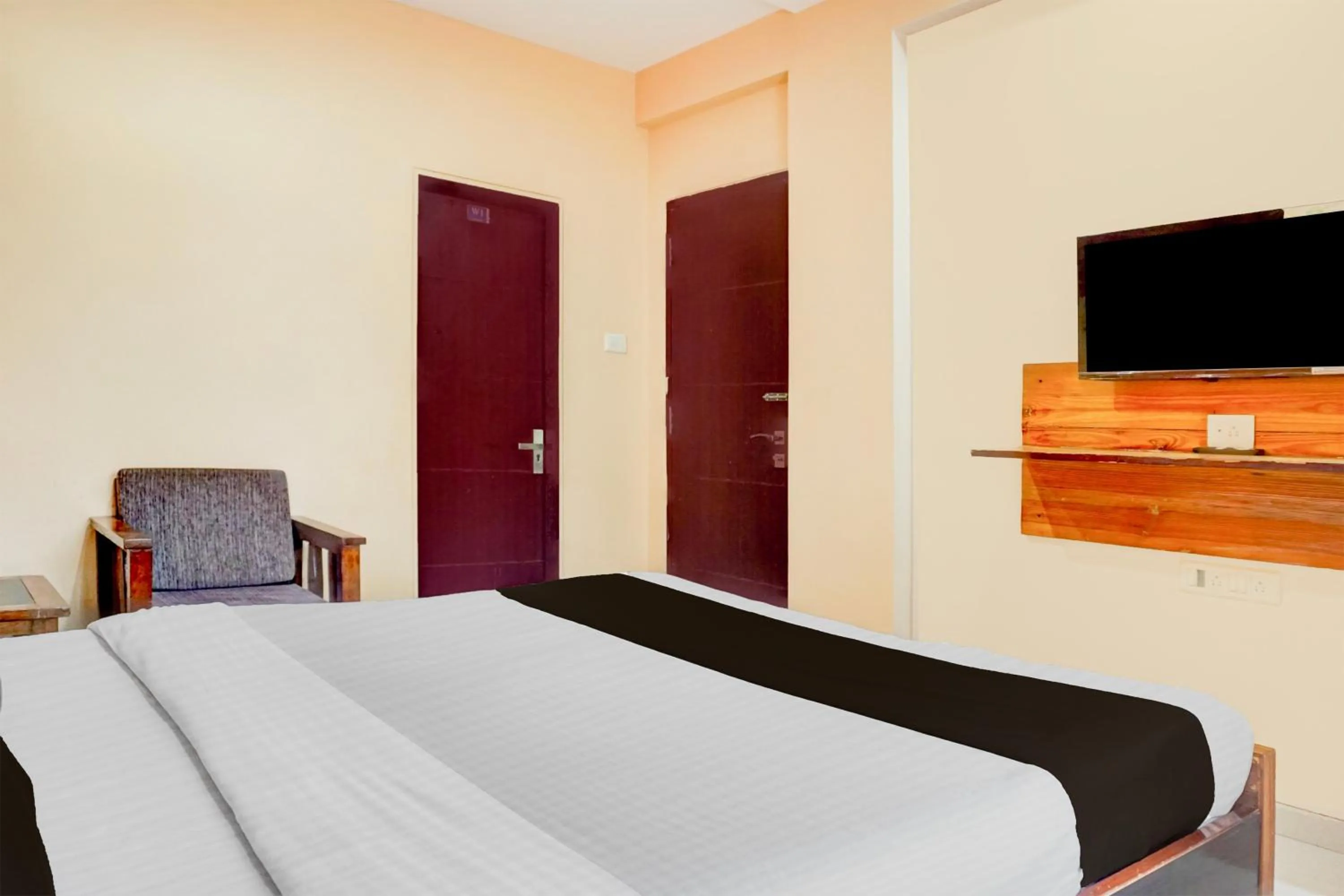 Bedroom, Bed in Super Collection O Khatri Park Formerly Aum Villa