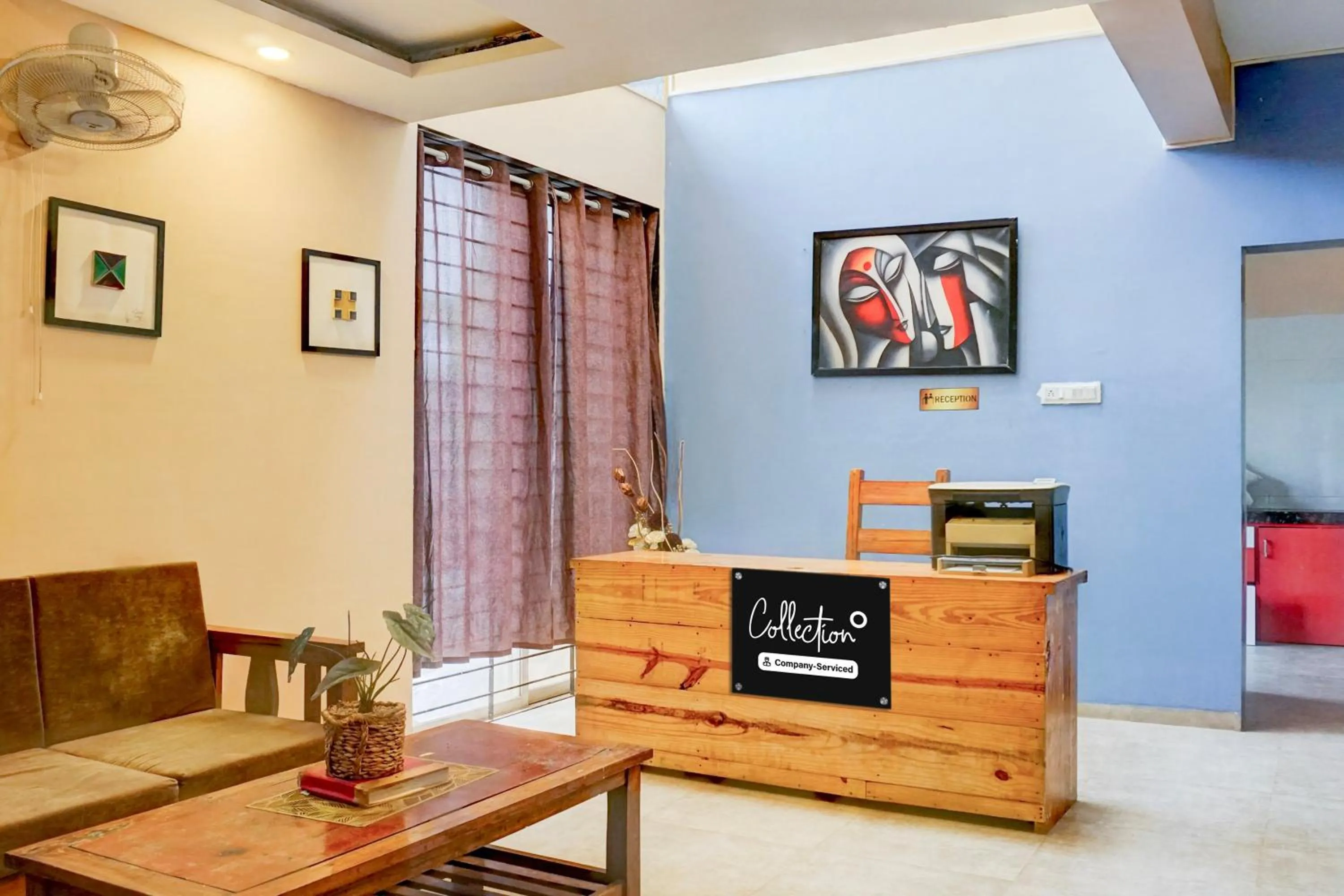 Lobby or reception in Super Collection O Khatri Park Formerly Aum Villa