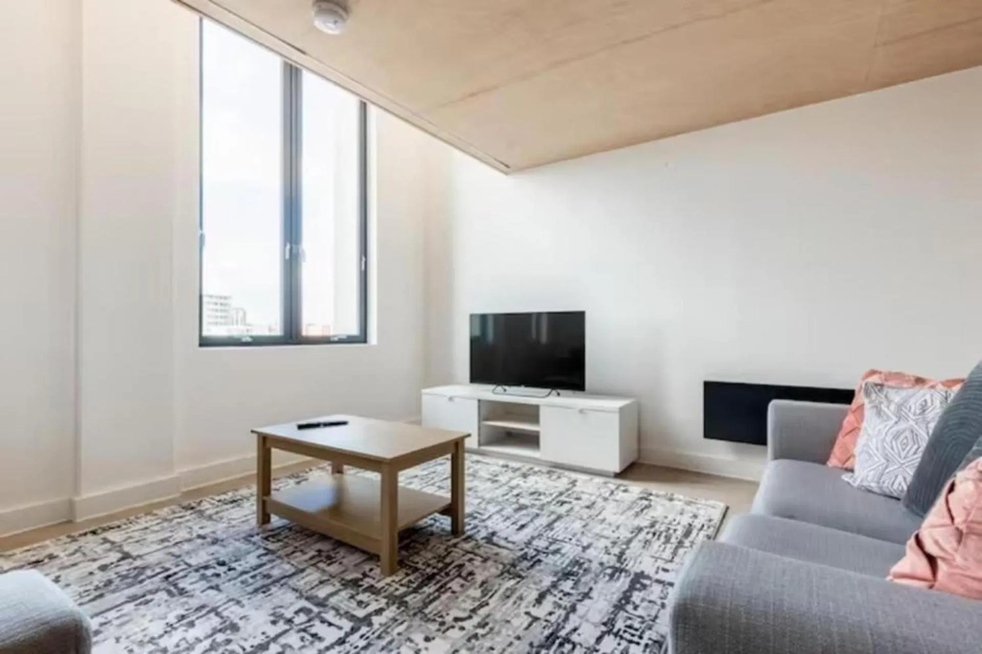 TV and multimedia in Manchester - Sky Garden - 2 Beds - Sleeps 4