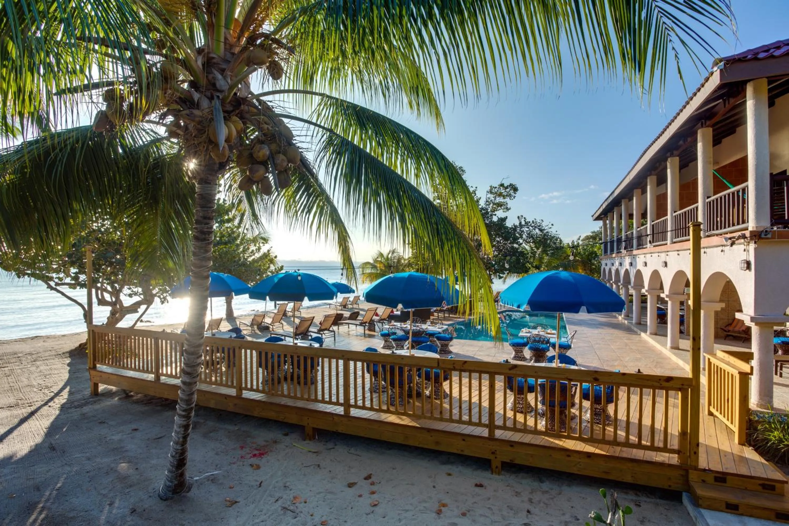 Swimming pool in Mariposa Belize Beach Resort