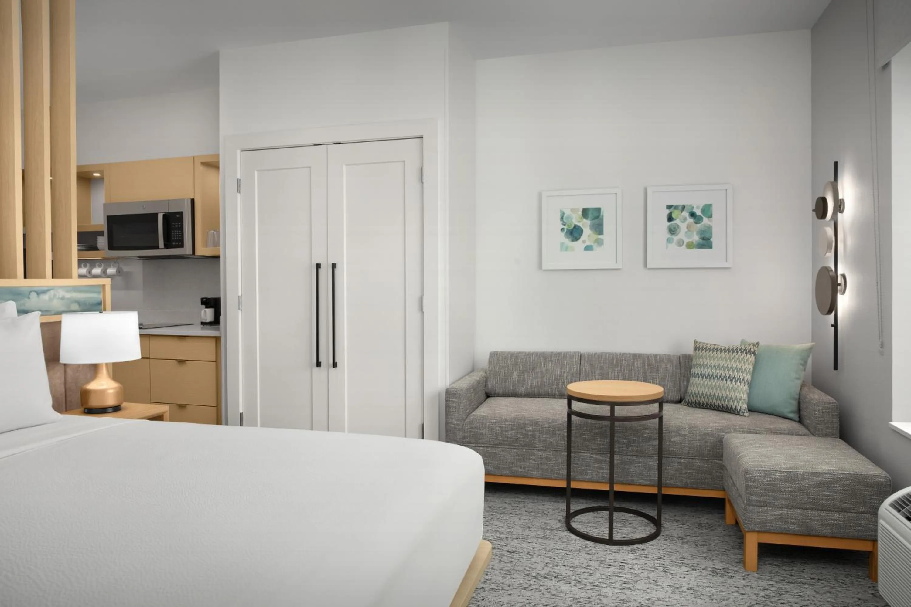 Bed in TownePlace Suites by Marriott Jacksonville Mayport