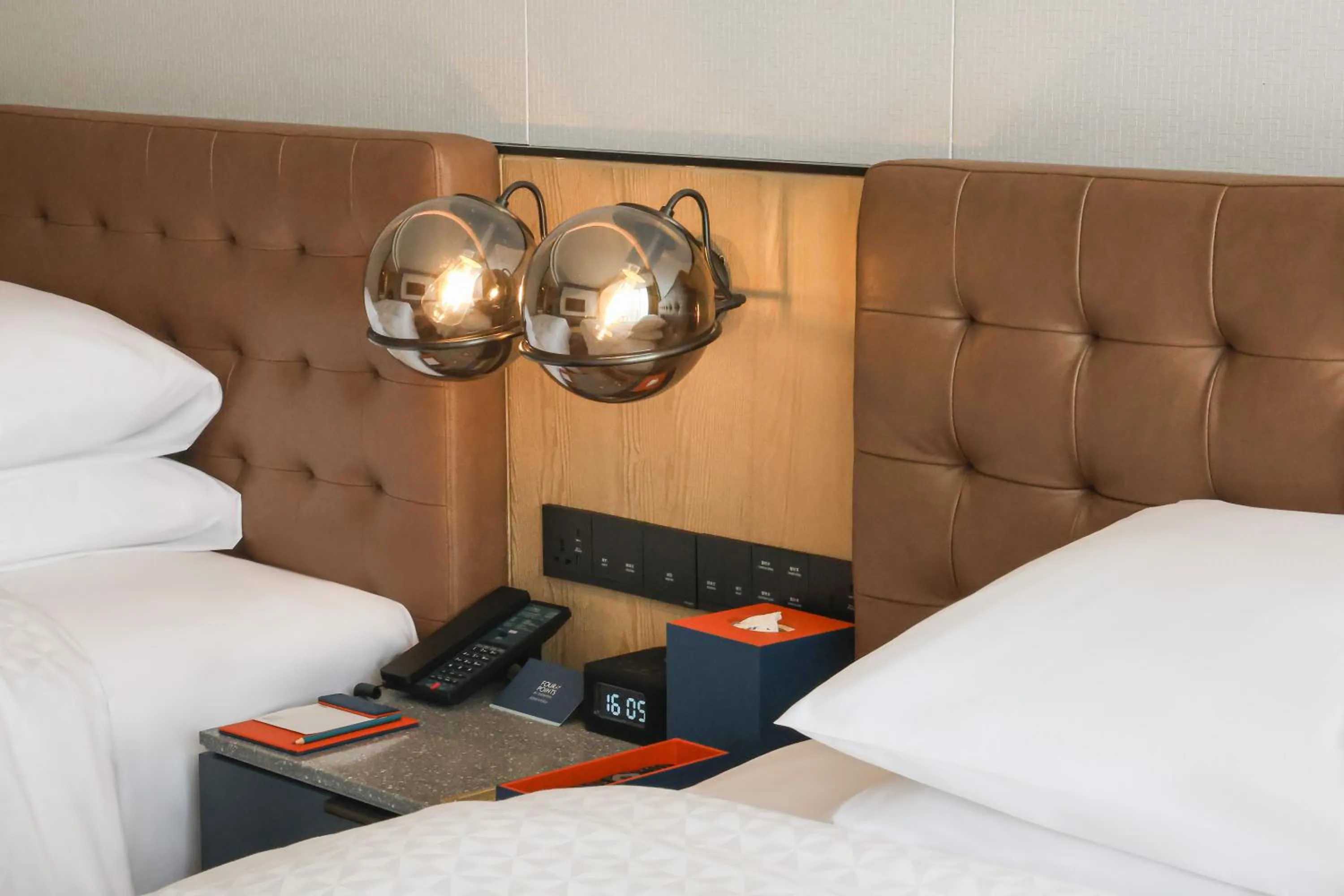 Bed in Four Points by Sheraton Shenzhen, Guangming