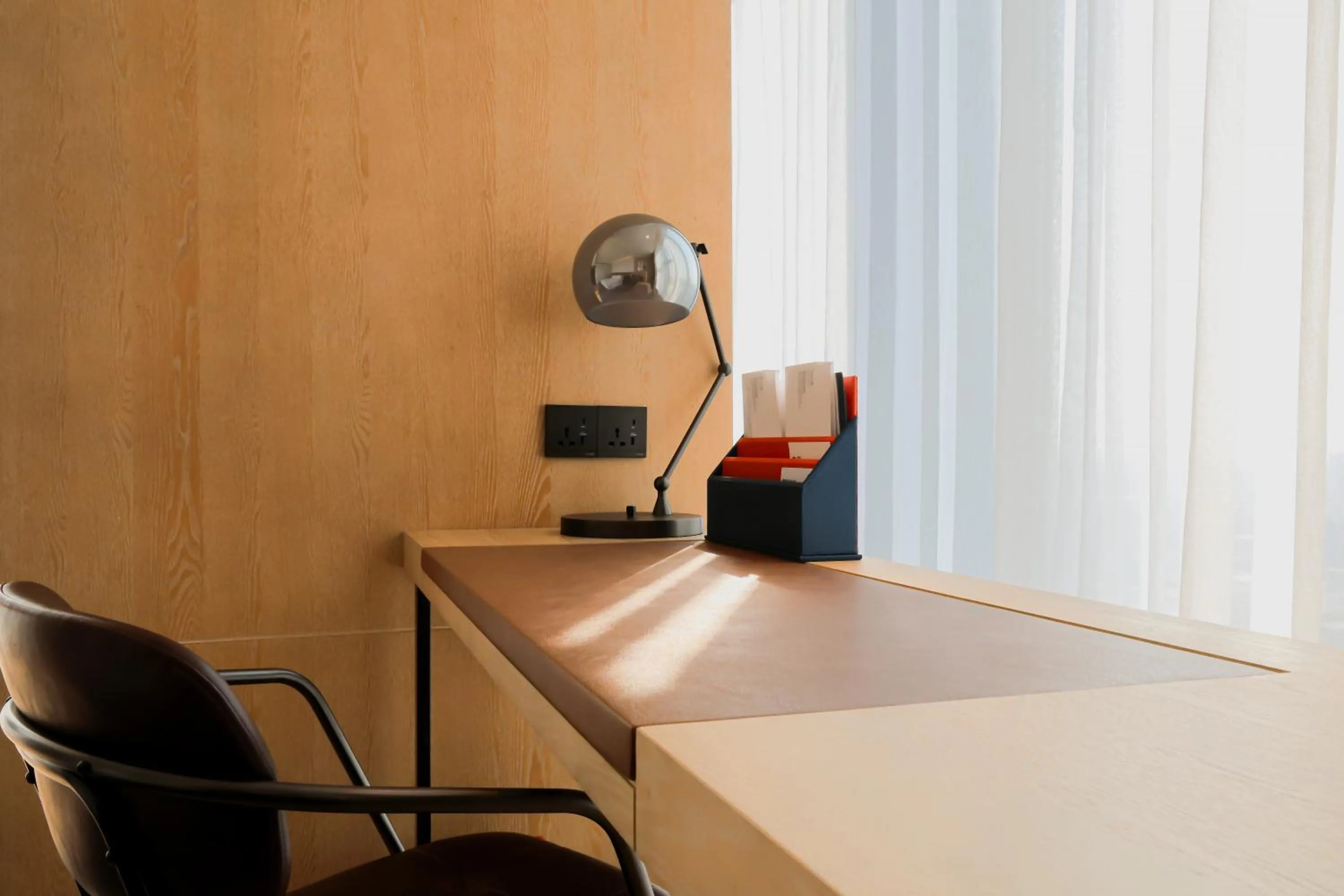 Bedroom in Four Points by Sheraton Shenzhen, Guangming