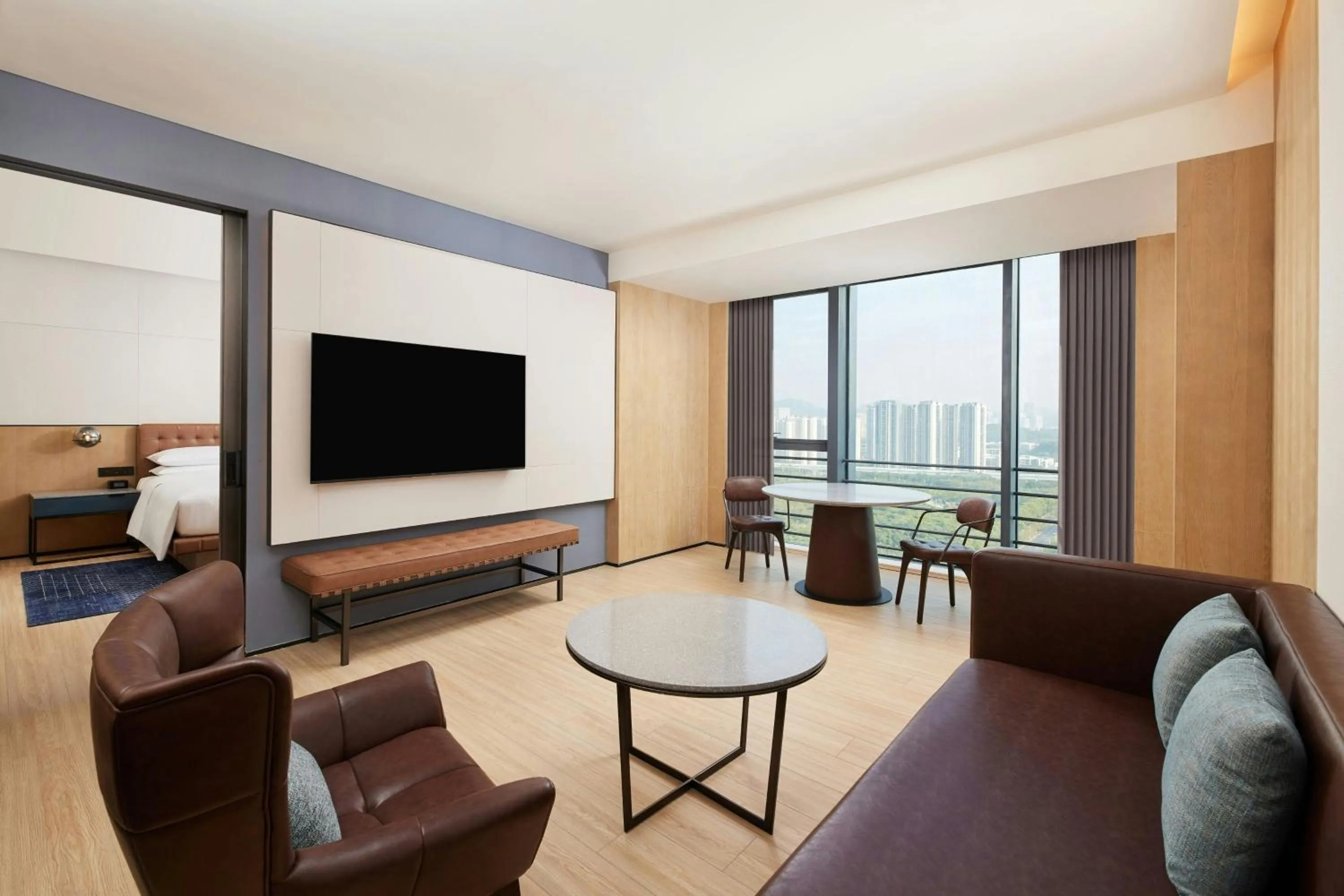 Bedroom in Four Points by Sheraton Shenzhen, Guangming