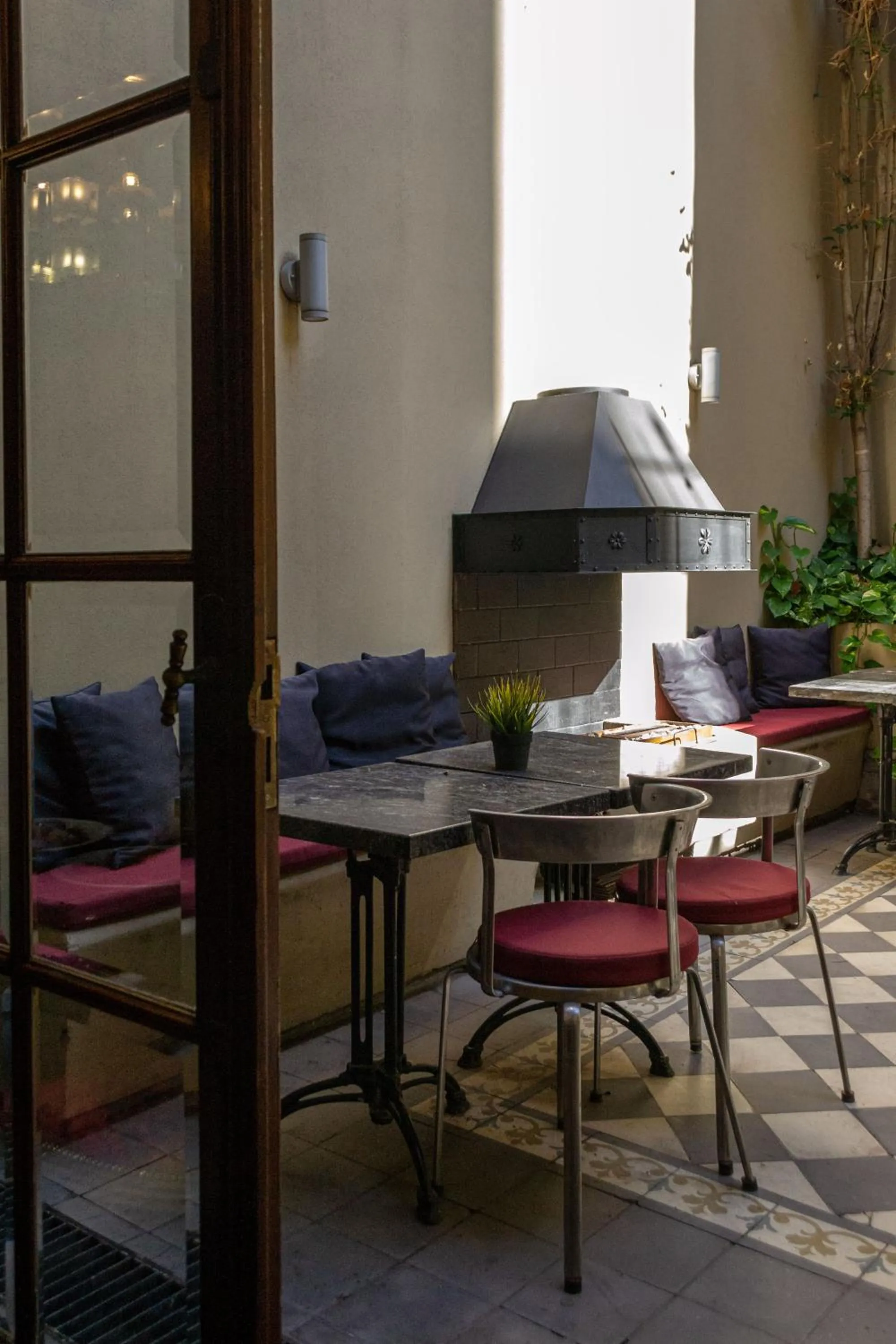 Patio in Miravida Soho Hotel & Wine Bar