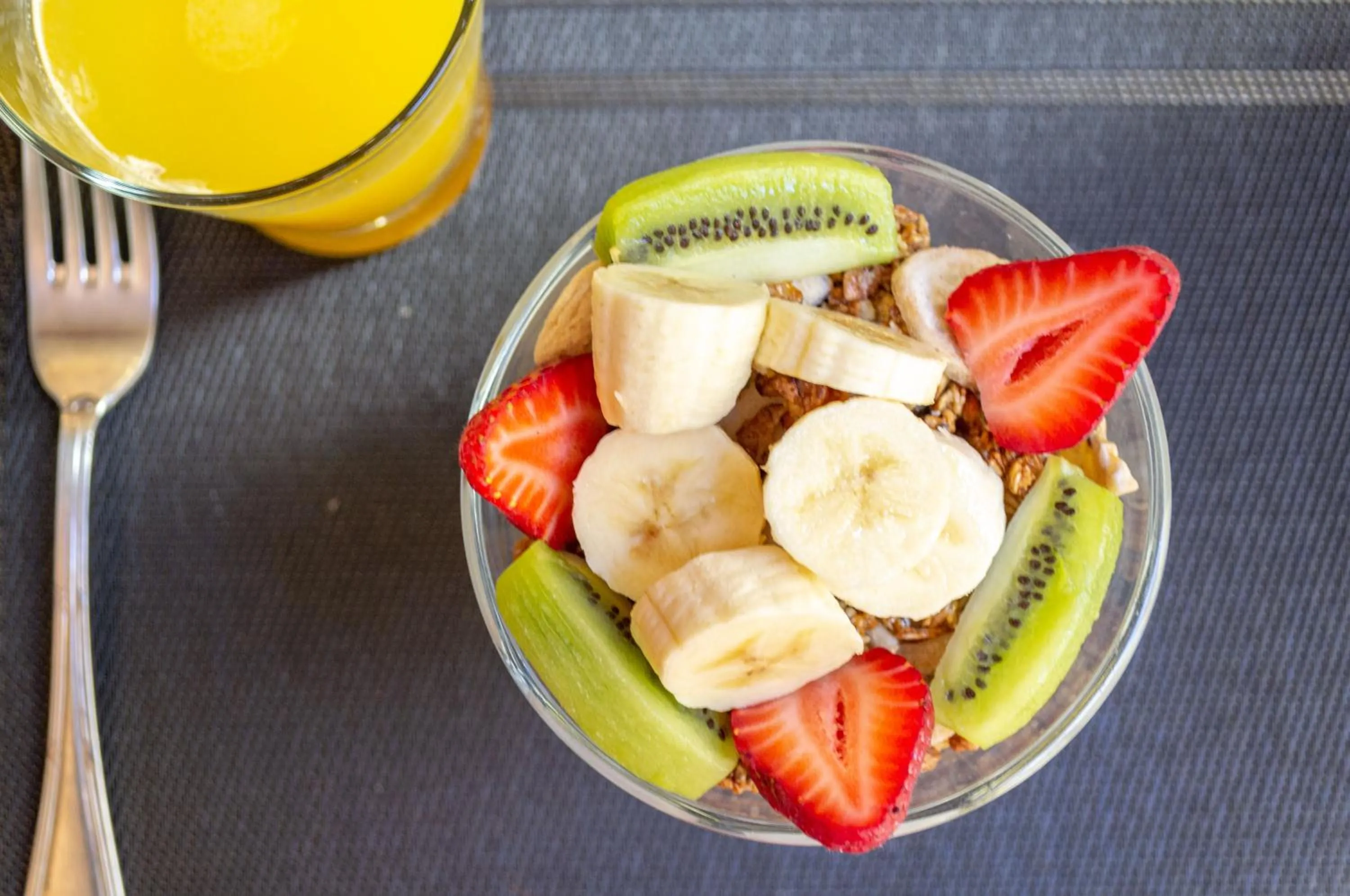 Food and drinks in Miravida Soho Hotel & Wine Bar