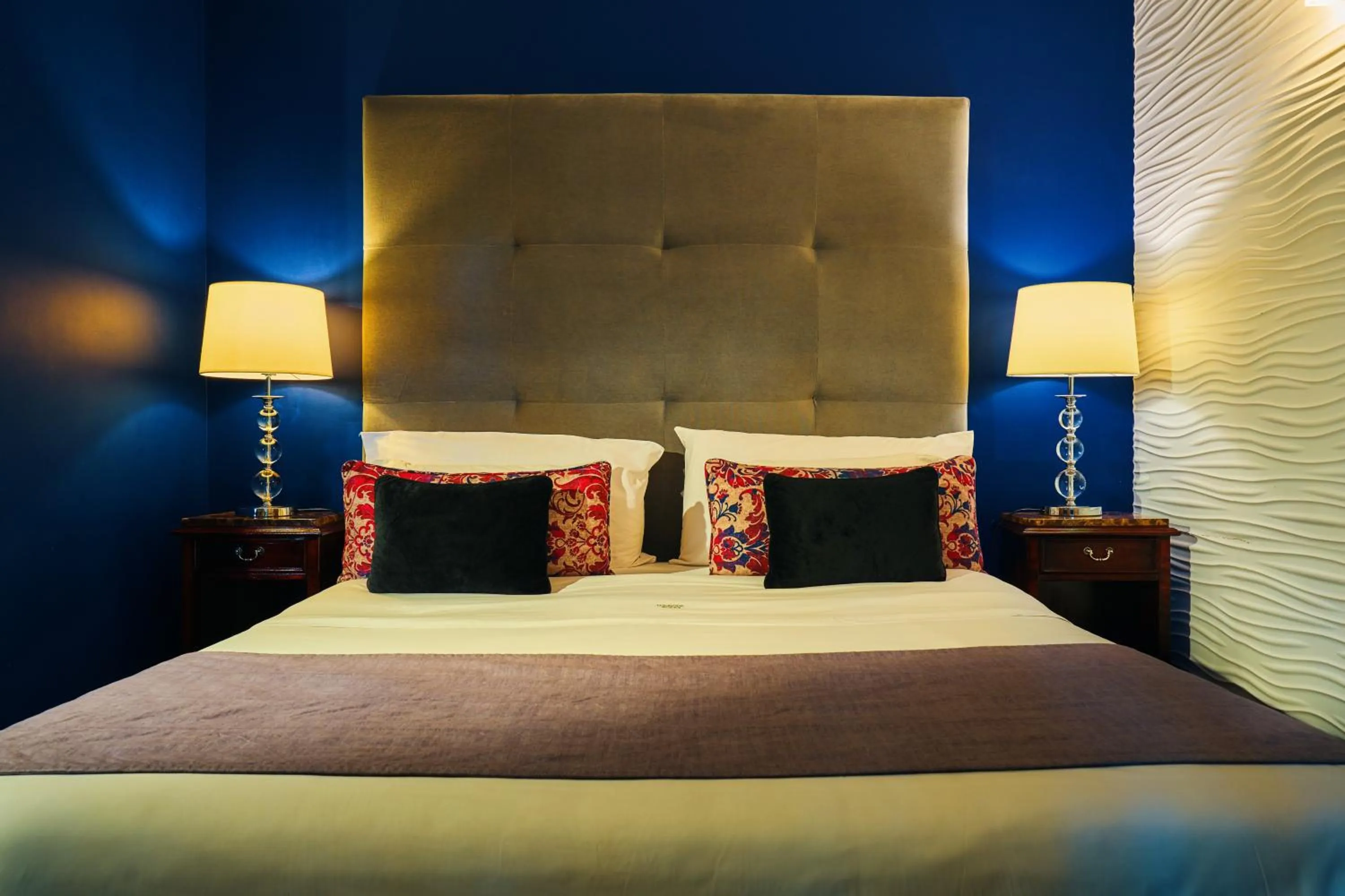 Bed in Miravida Soho Hotel & Wine Bar