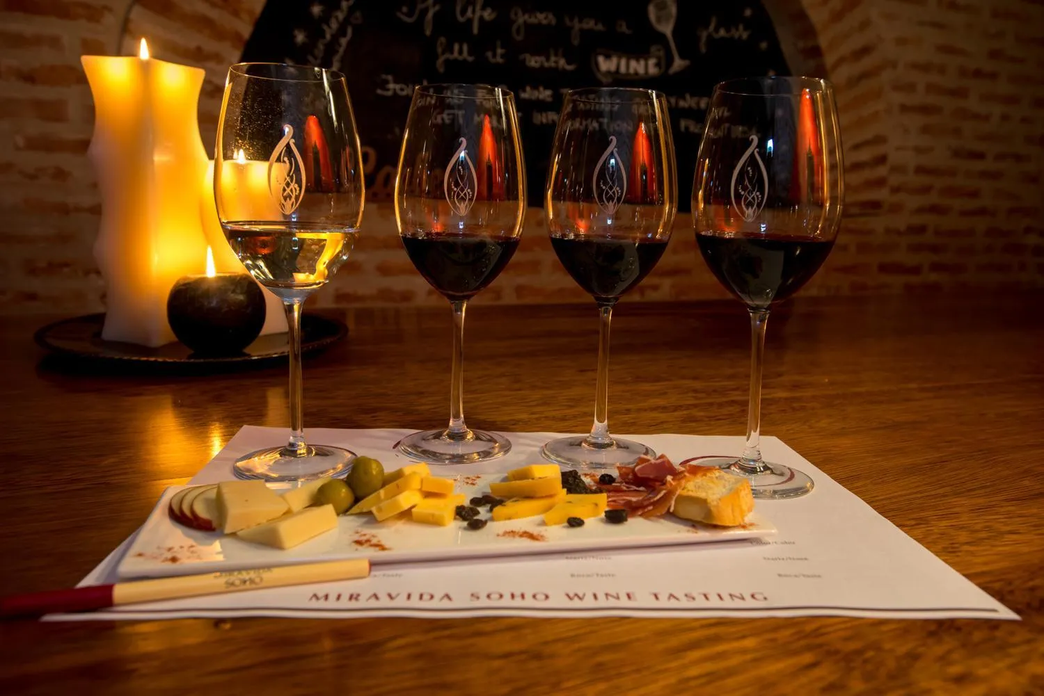 Food and drinks in Miravida Soho Hotel & Wine Bar