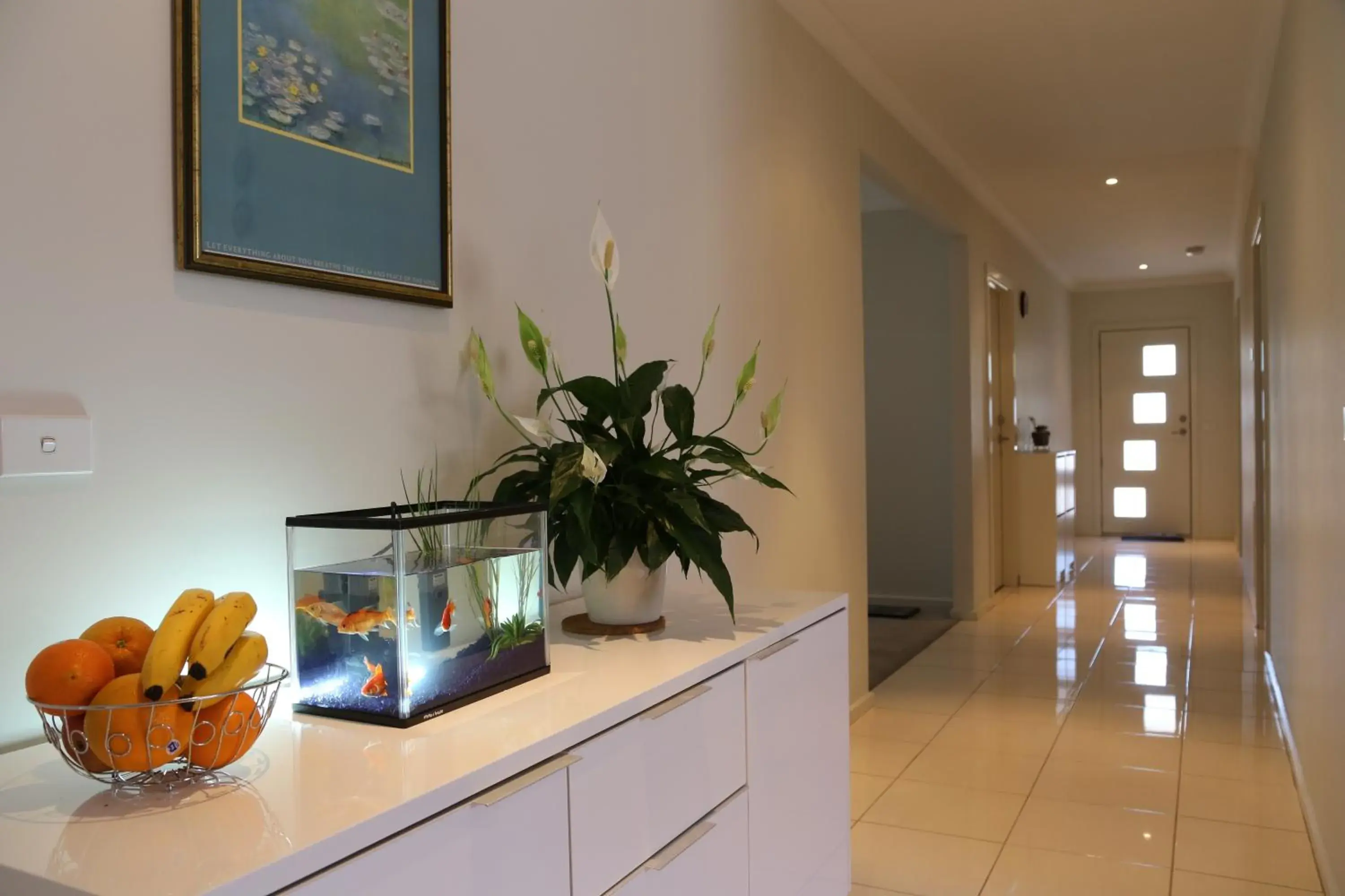 Facade/entrance in Apple House Facade/entrance in Apple House