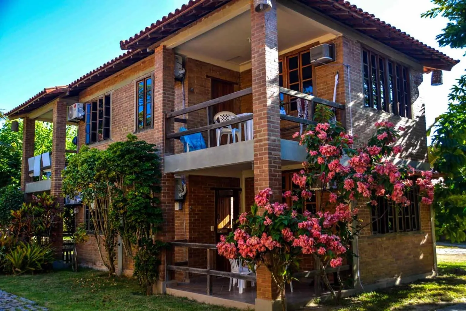 Property building in Pousada Axe