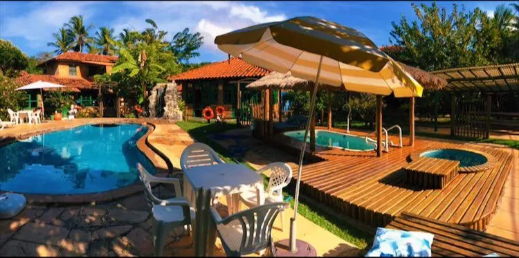 Swimming pool in Pousada Axe