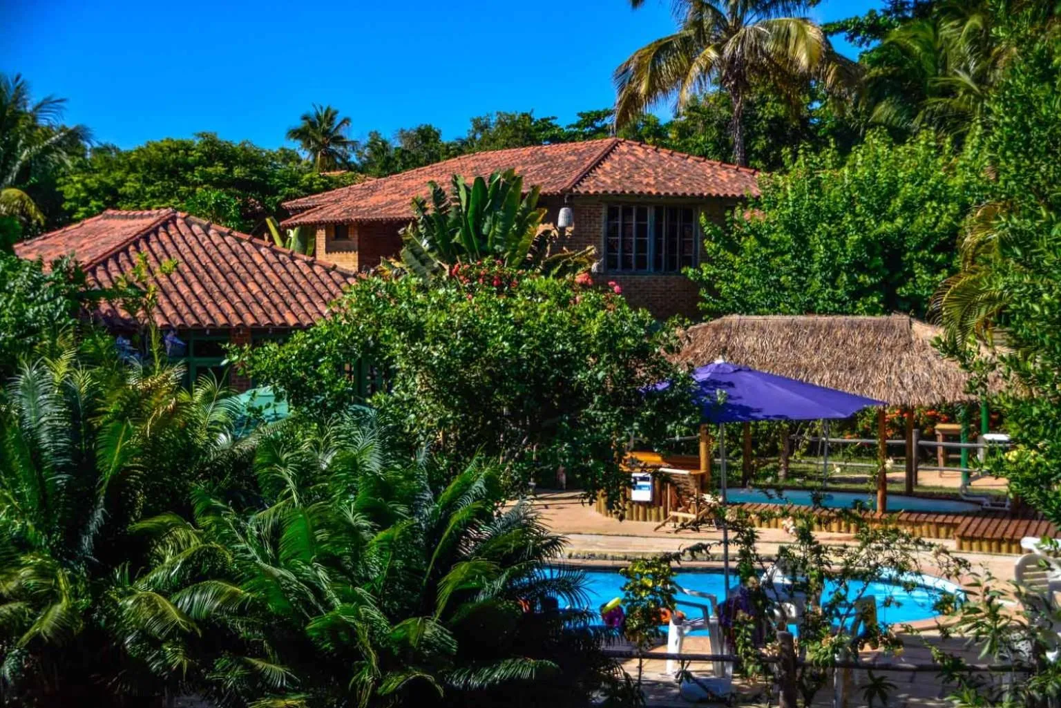 Swimming pool in Pousada Axe