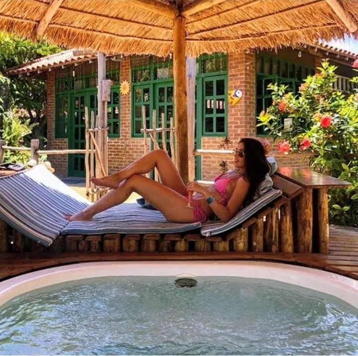 Swimming pool in Pousada Axe