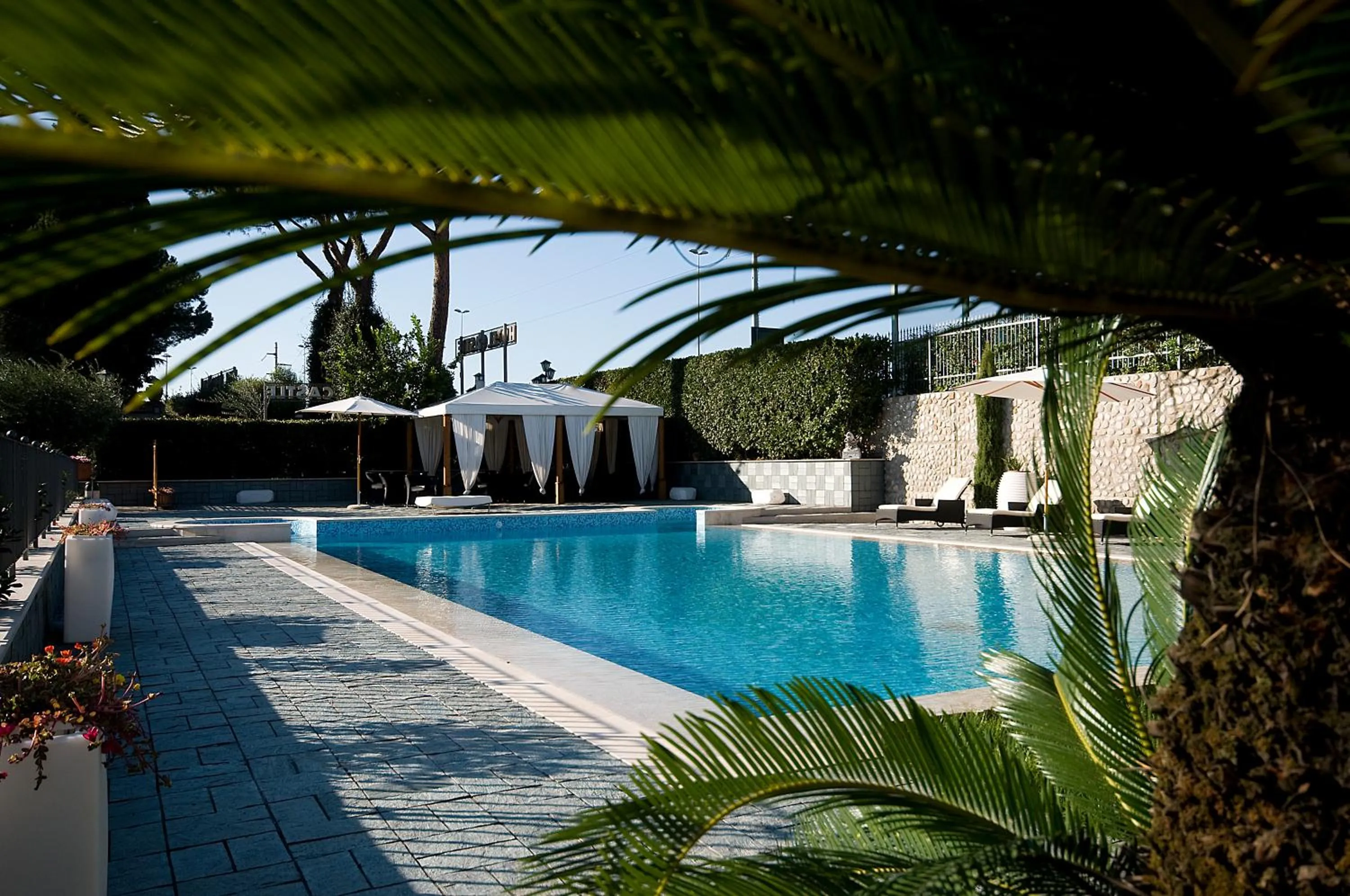 Swimming pool in Hotel Castle