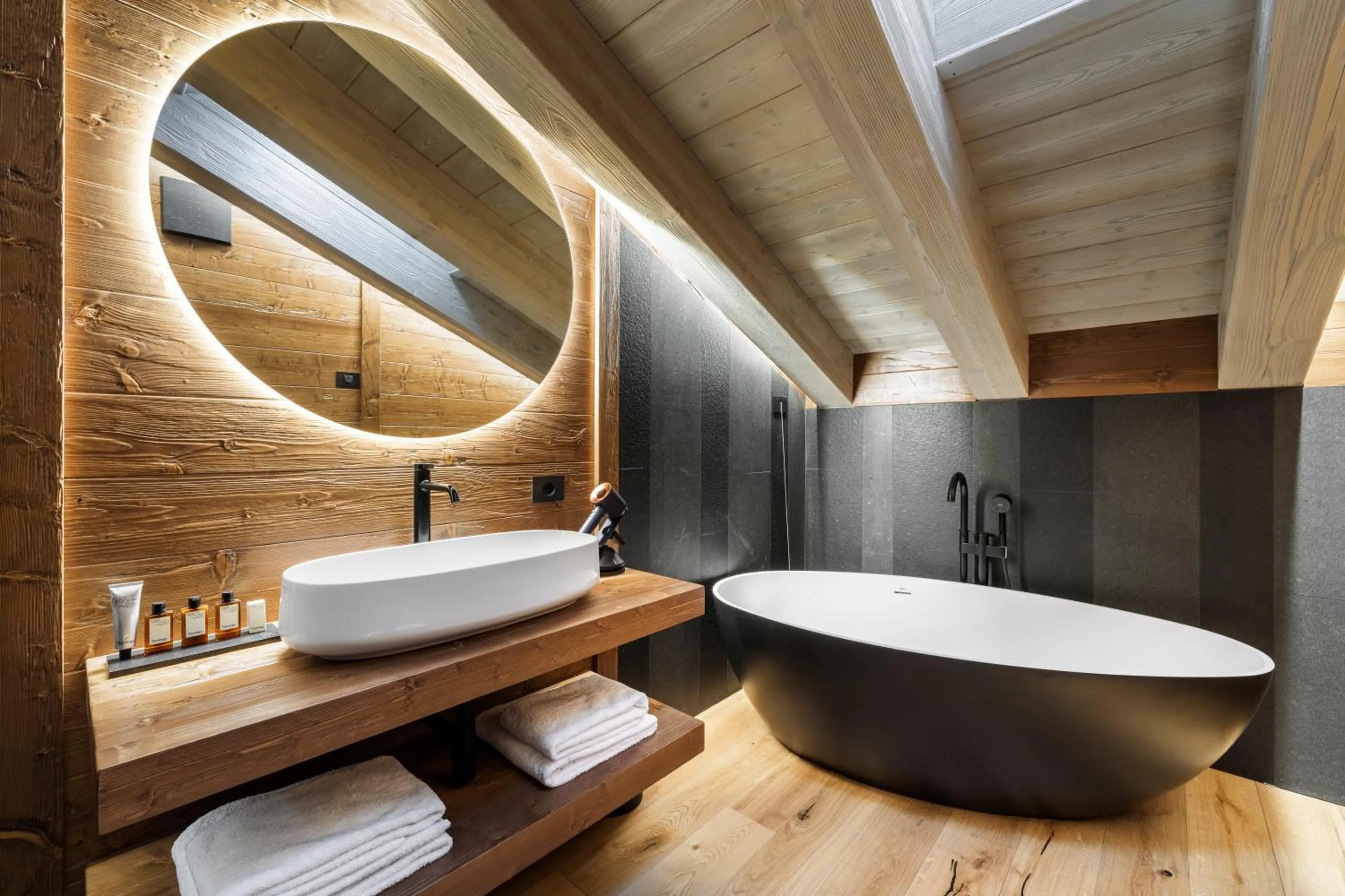 Shower in Casa Guargnè