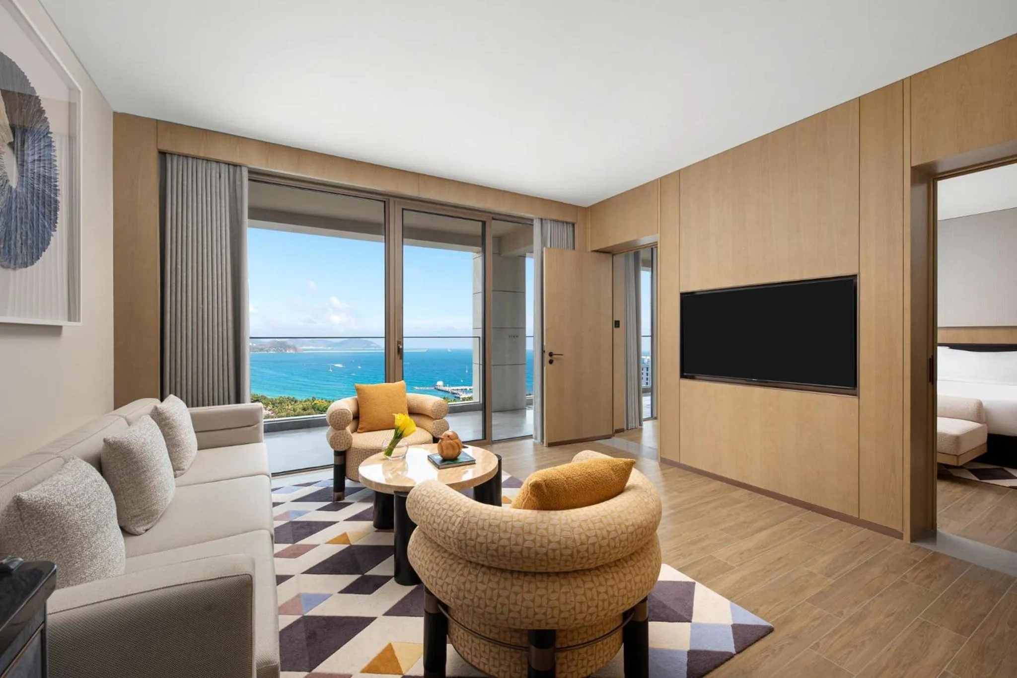 Photo of the whole room in voco Sanya Dadonghai by IHG