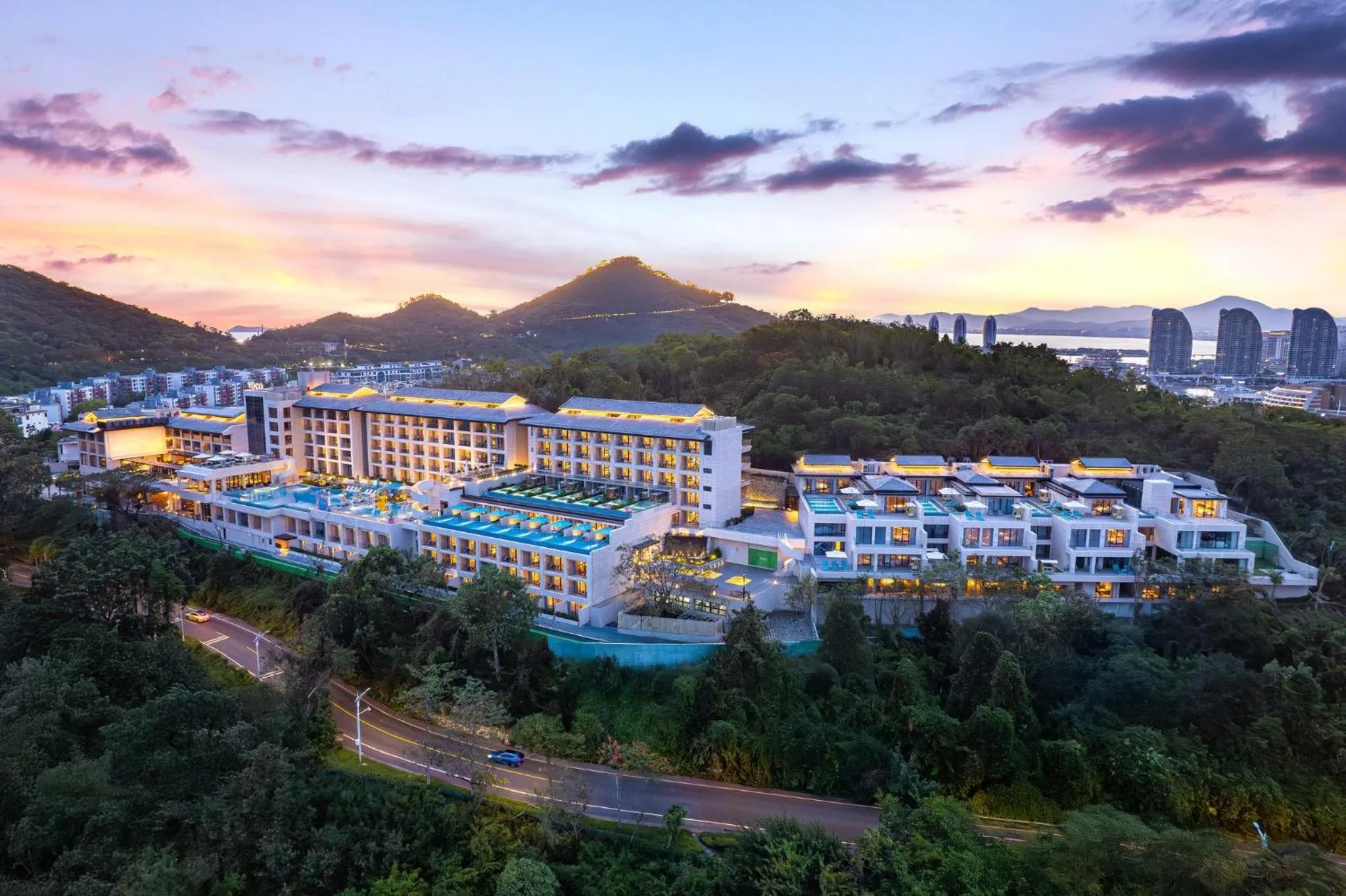 Property building in voco Sanya Dadonghai by IHG