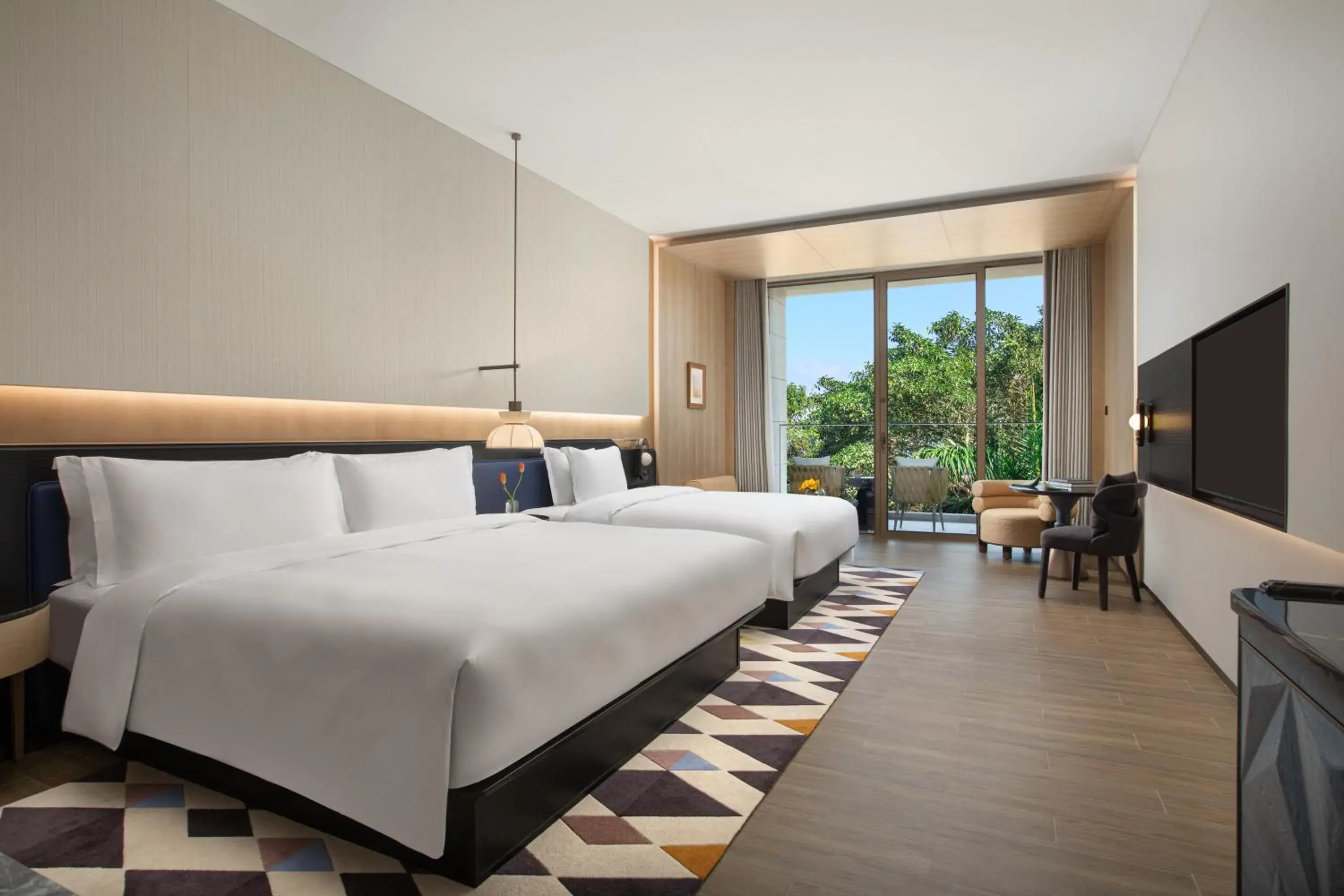 Photo of the whole room, Bed in voco Sanya Dadonghai by IHG Photo of the whole room, Bed in voco Sanya Dadonghai by IHG