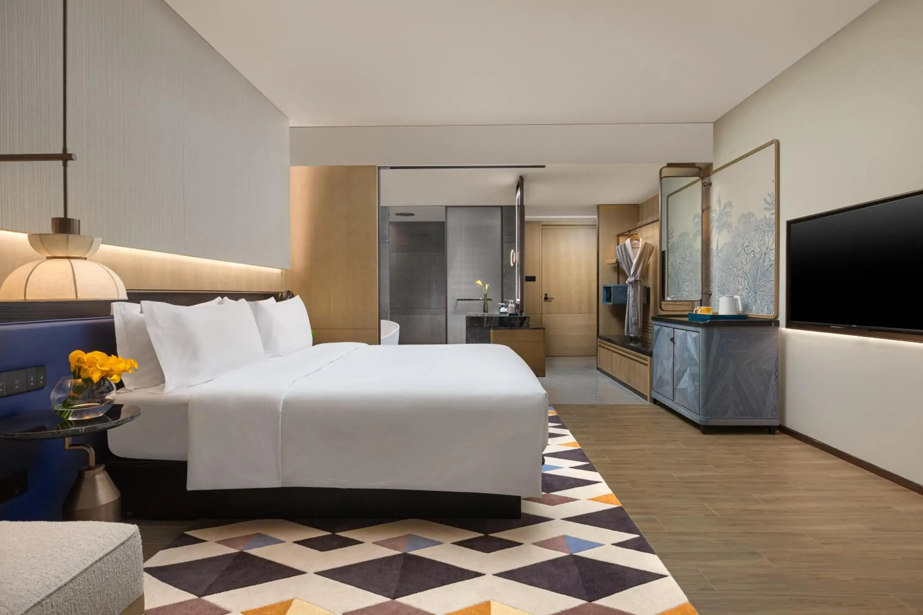 Photo of the whole room, Bed in voco Sanya Dadonghai by IHG Photo of the whole room, Bed in voco Sanya Dadonghai by IHG