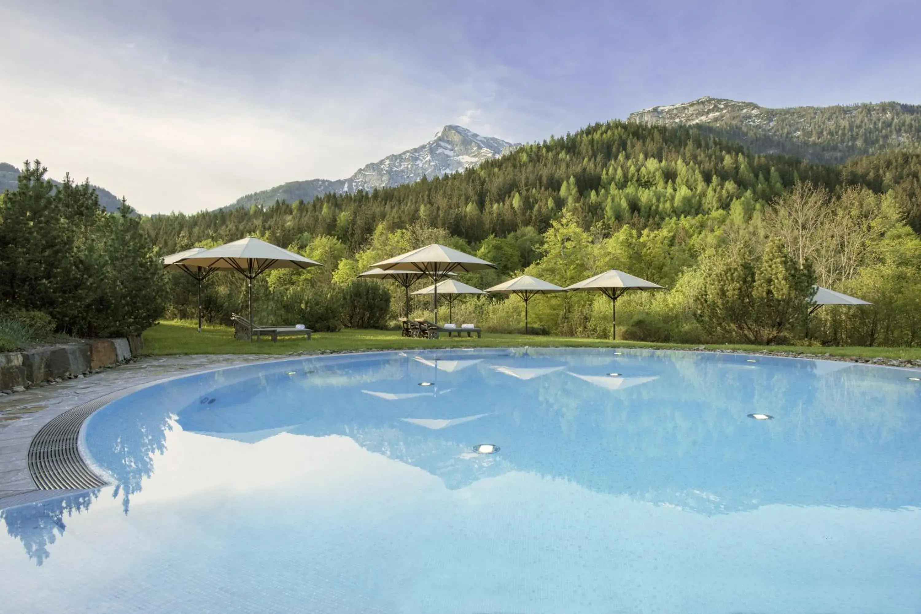 Swimming pool in Kempinski Hotel Berchtesgaden Swimming pool in Kempinski Hotel Berchtesgaden