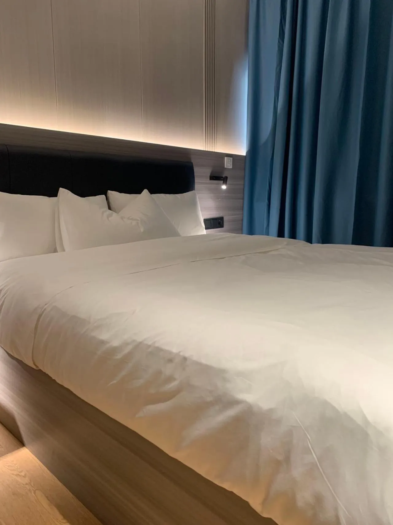 Bed in Mooncity Hotel & Boardinghouse
